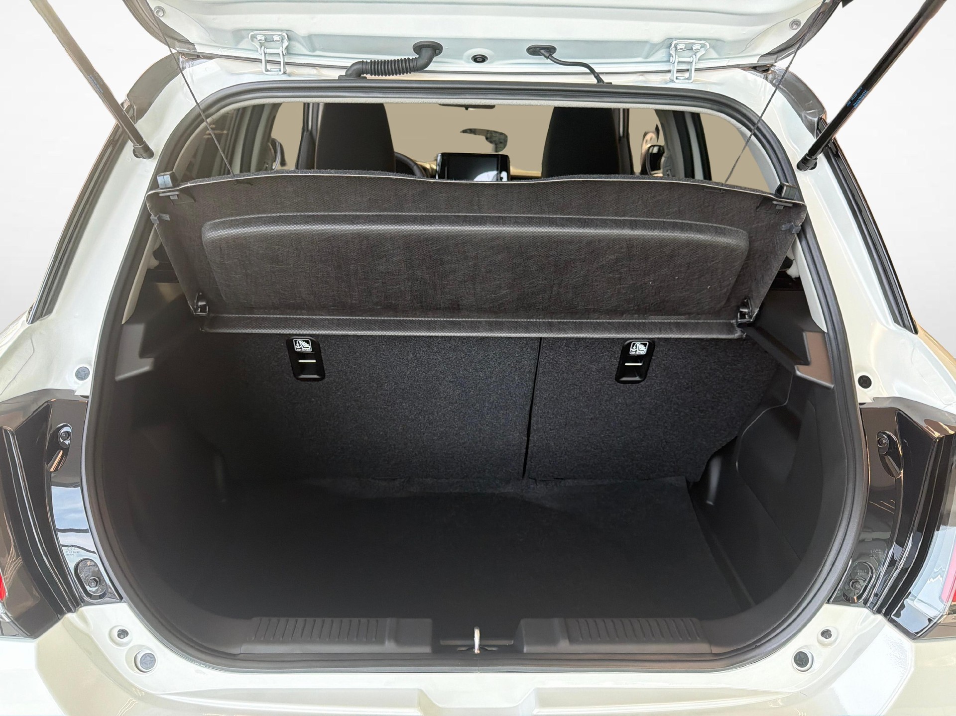 SUZUKI Swift 1.2 Compact Top Hybrid 4x4-image-11