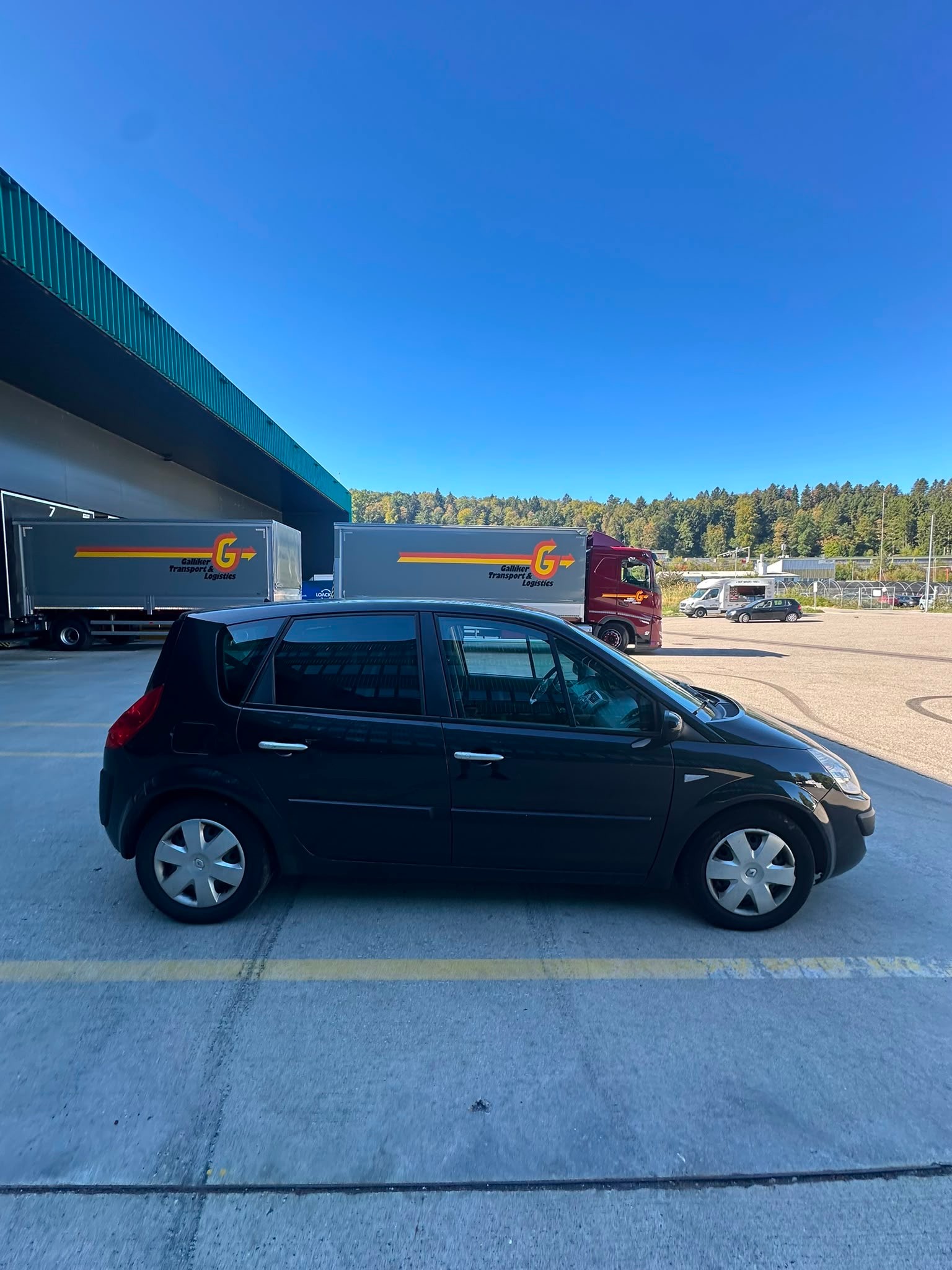 RENAULT Scénic 2.0 16V Dynamique-image-2