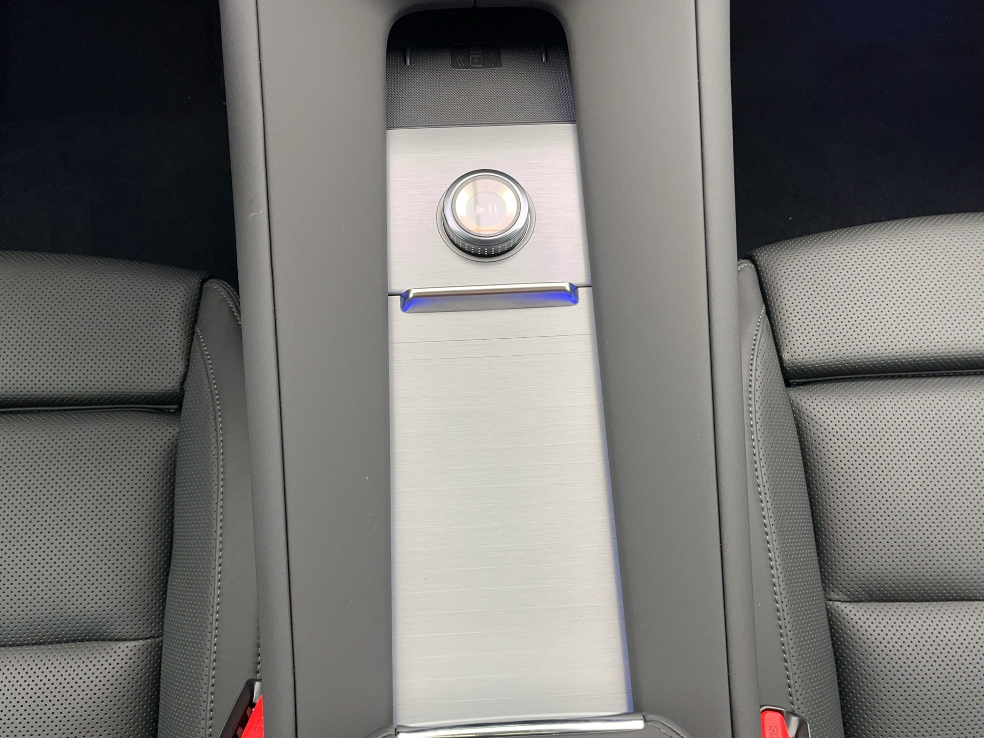 POLESTAR 4 Long Range Dual Motor Performance Prime-image-14