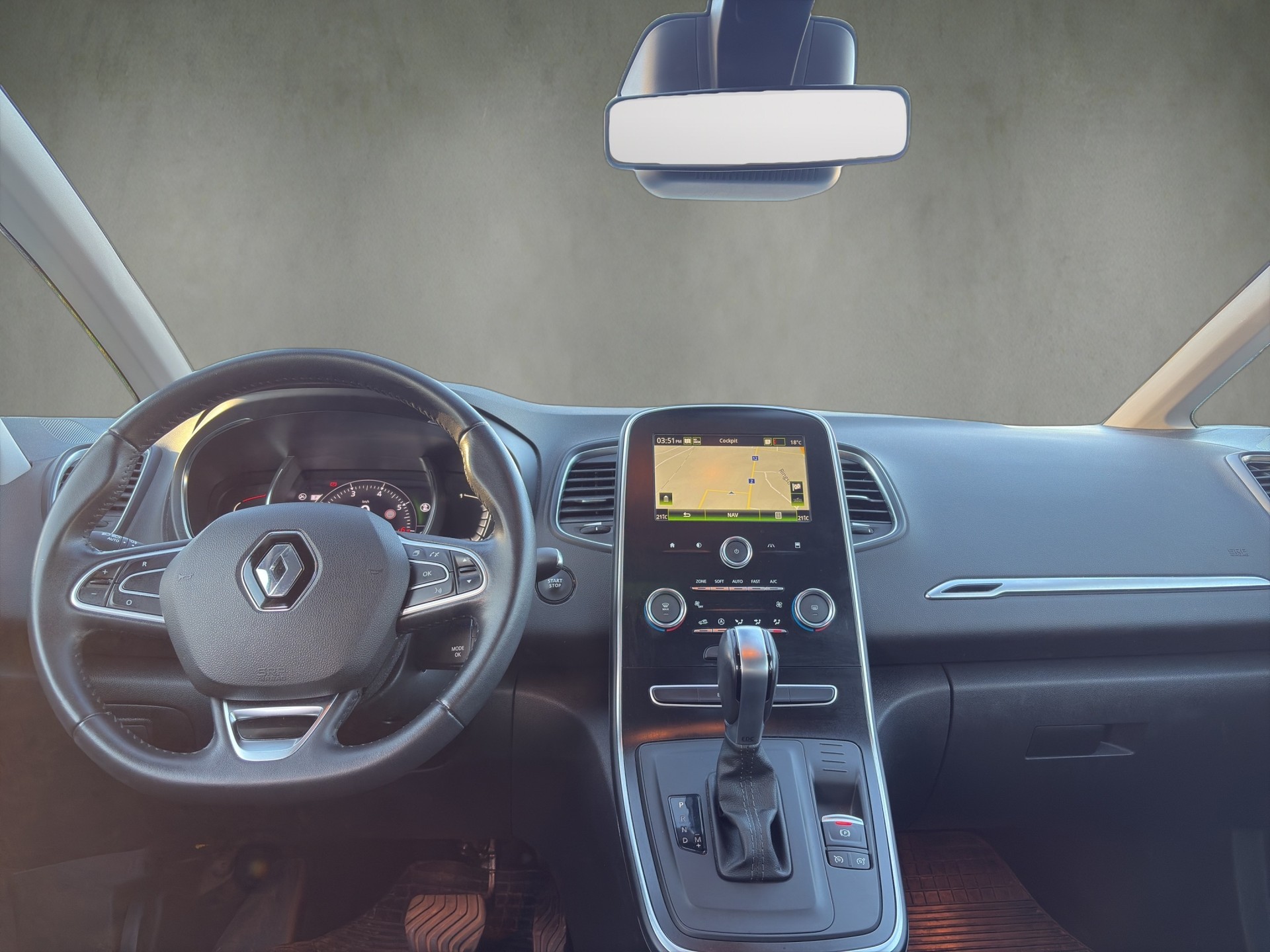 RENAULT Scénic 1.3 16V Turbo Intens EDC-image-9