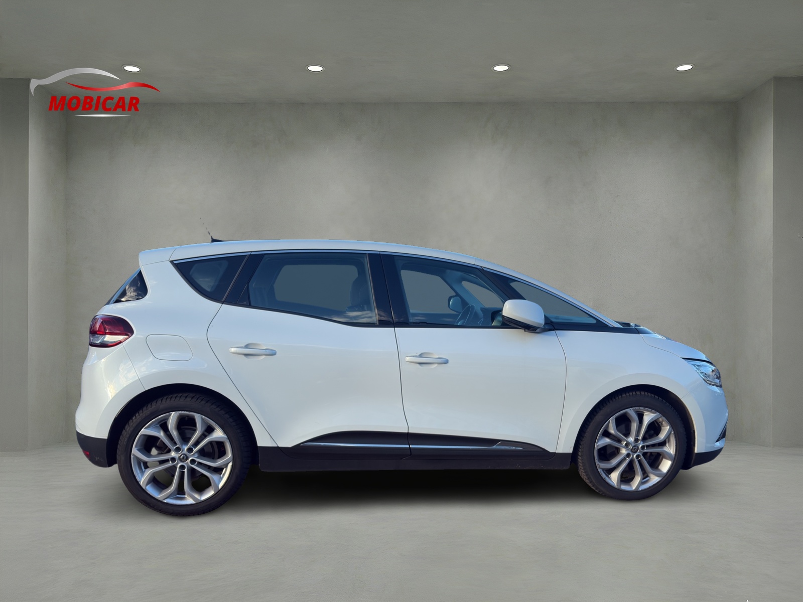 RENAULT Scénic 1.3 16V Turbo Intens EDC-image-6