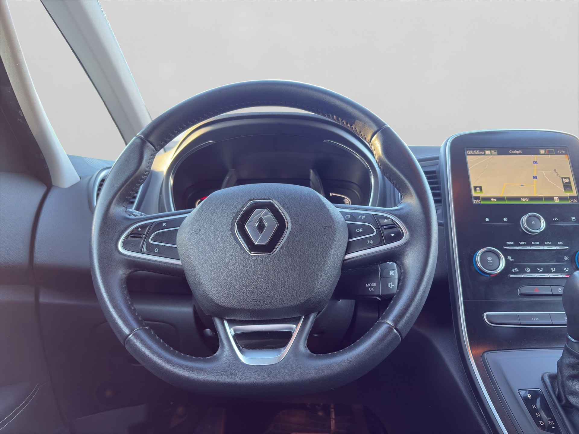 RENAULT Scénic 1.3 16V Turbo Intens EDC-image-10