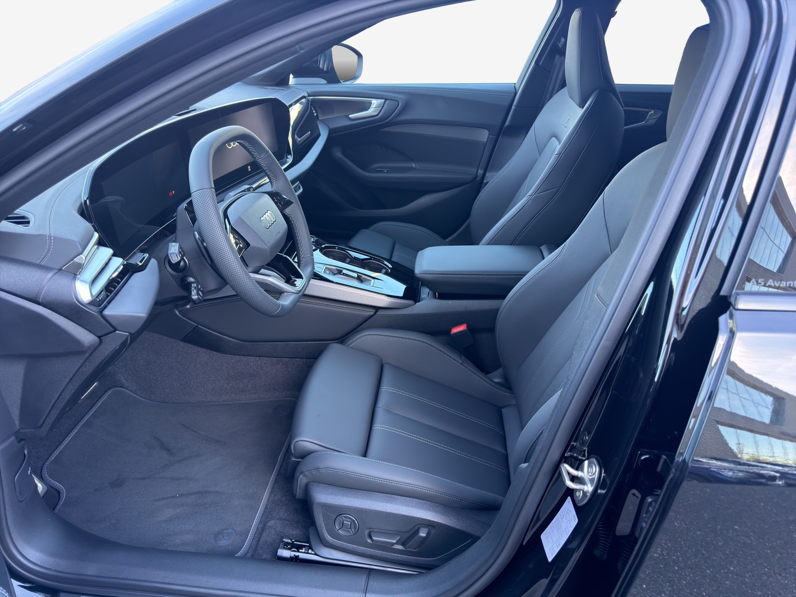 AUDI A5 Avant TDI quattro 150 kW Attraction S tronic-image-7