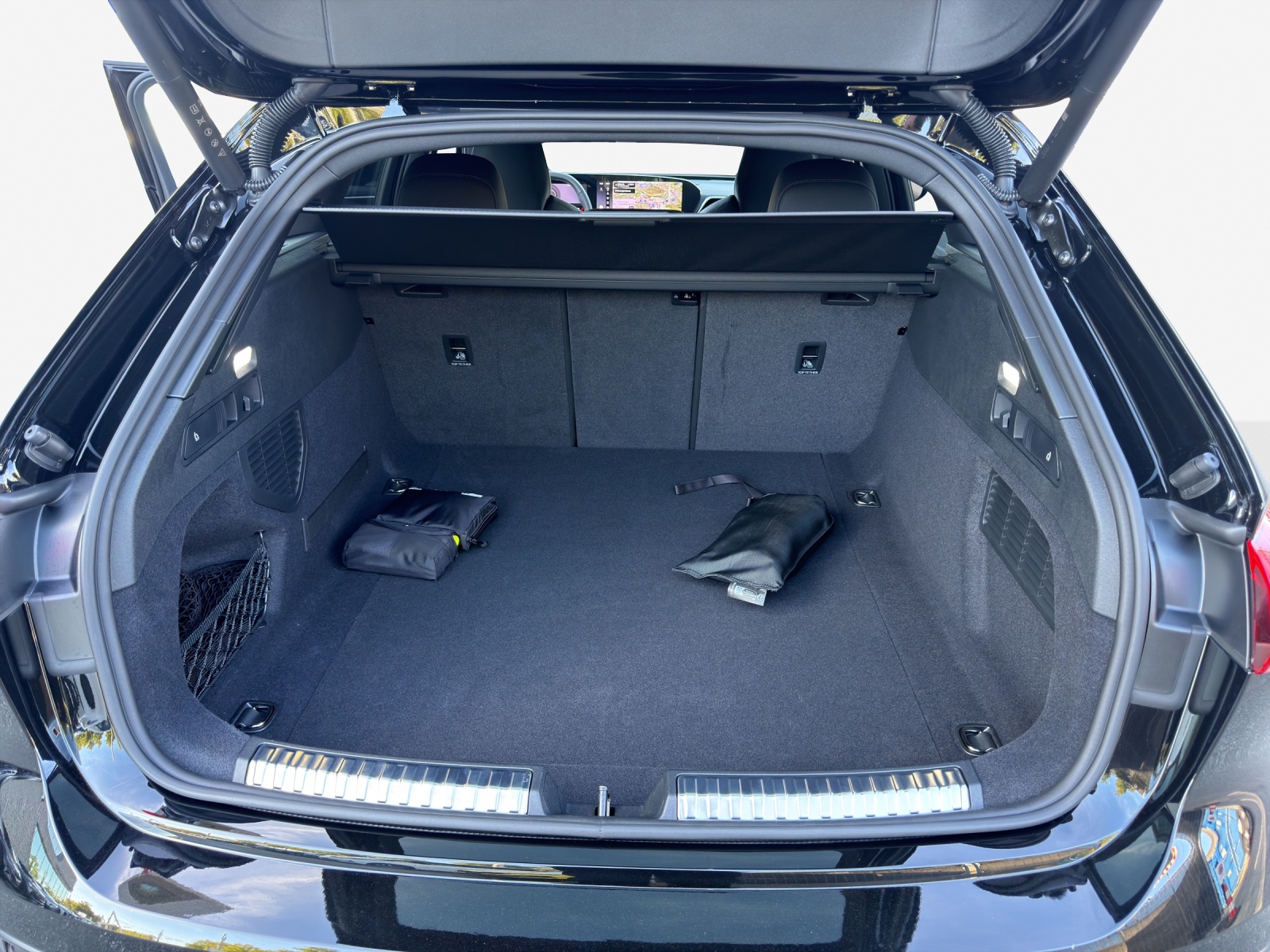 AUDI A5 Avant TDI quattro 150 kW Attraction S tronic-image-12