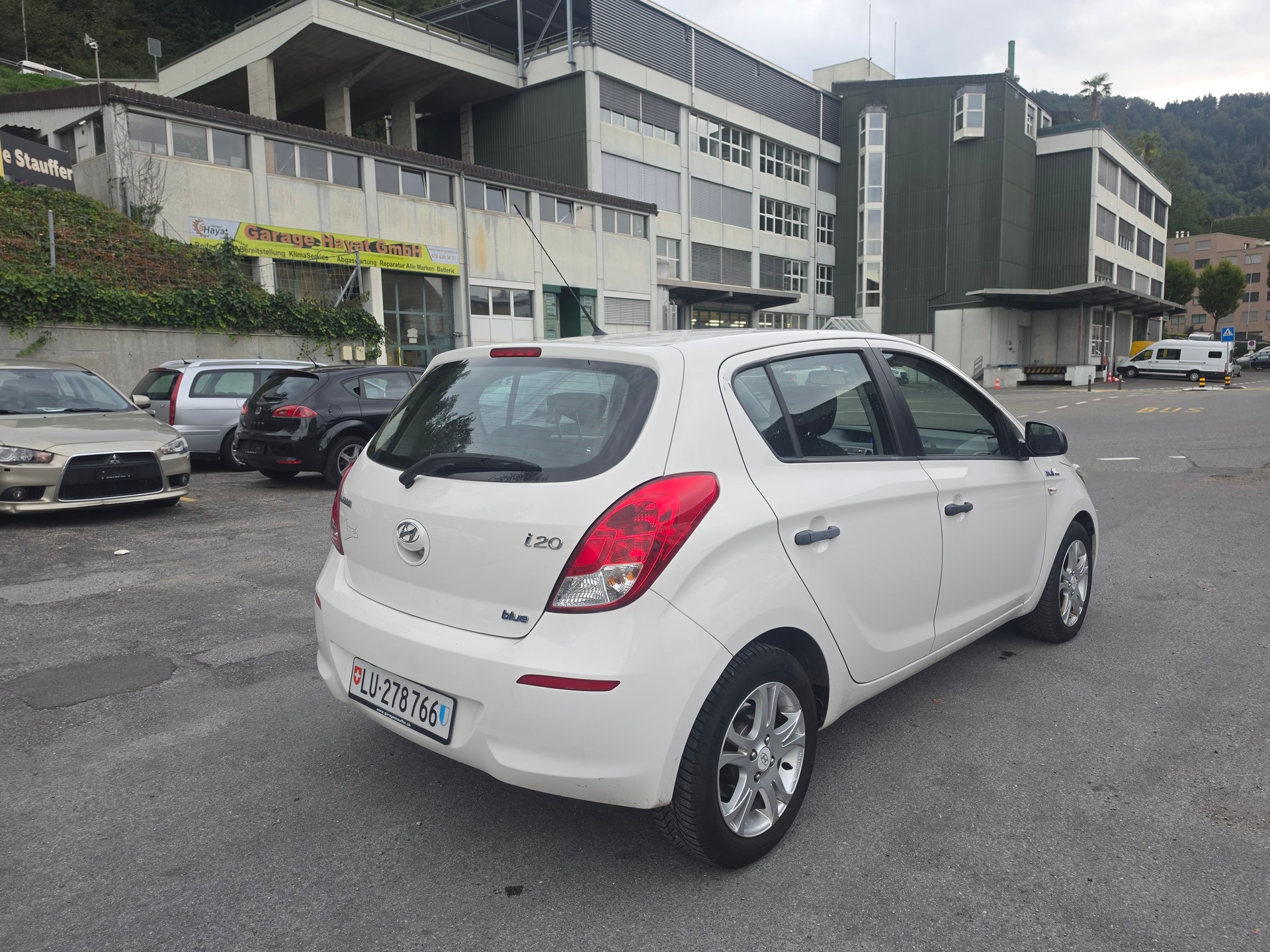 HYUNDAI i20 1.2 Comfort-image-3