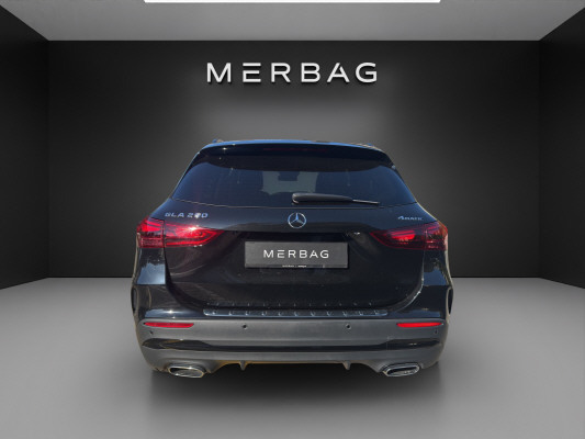 MERCEDES-BENZ GLA 250 4Matic 8G-DCT-image-4