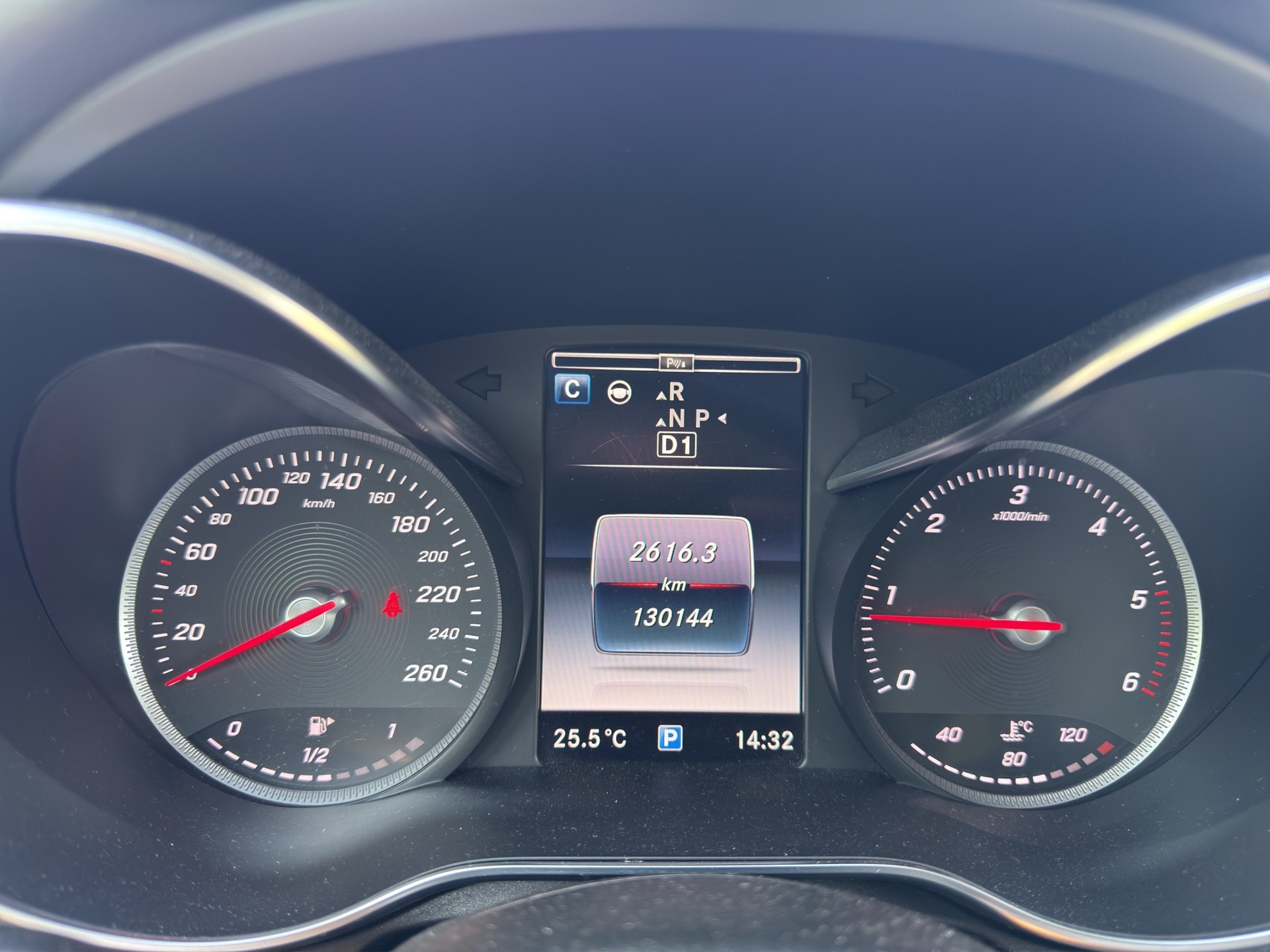 MERCEDES-BENZ C 250 BlueTEC 4Matic 7G-Tronic-image-13