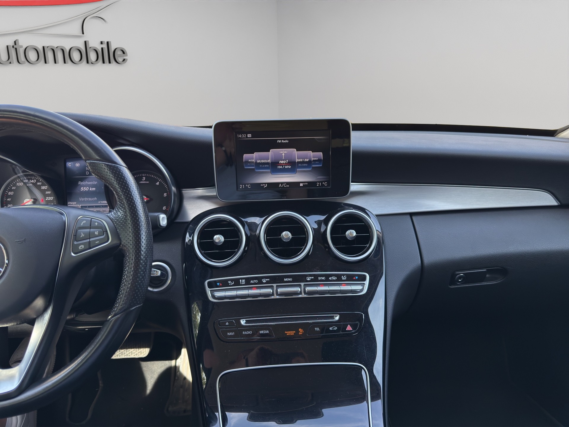 MERCEDES-BENZ C 250 BlueTEC 4Matic 7G-Tronic-image-11