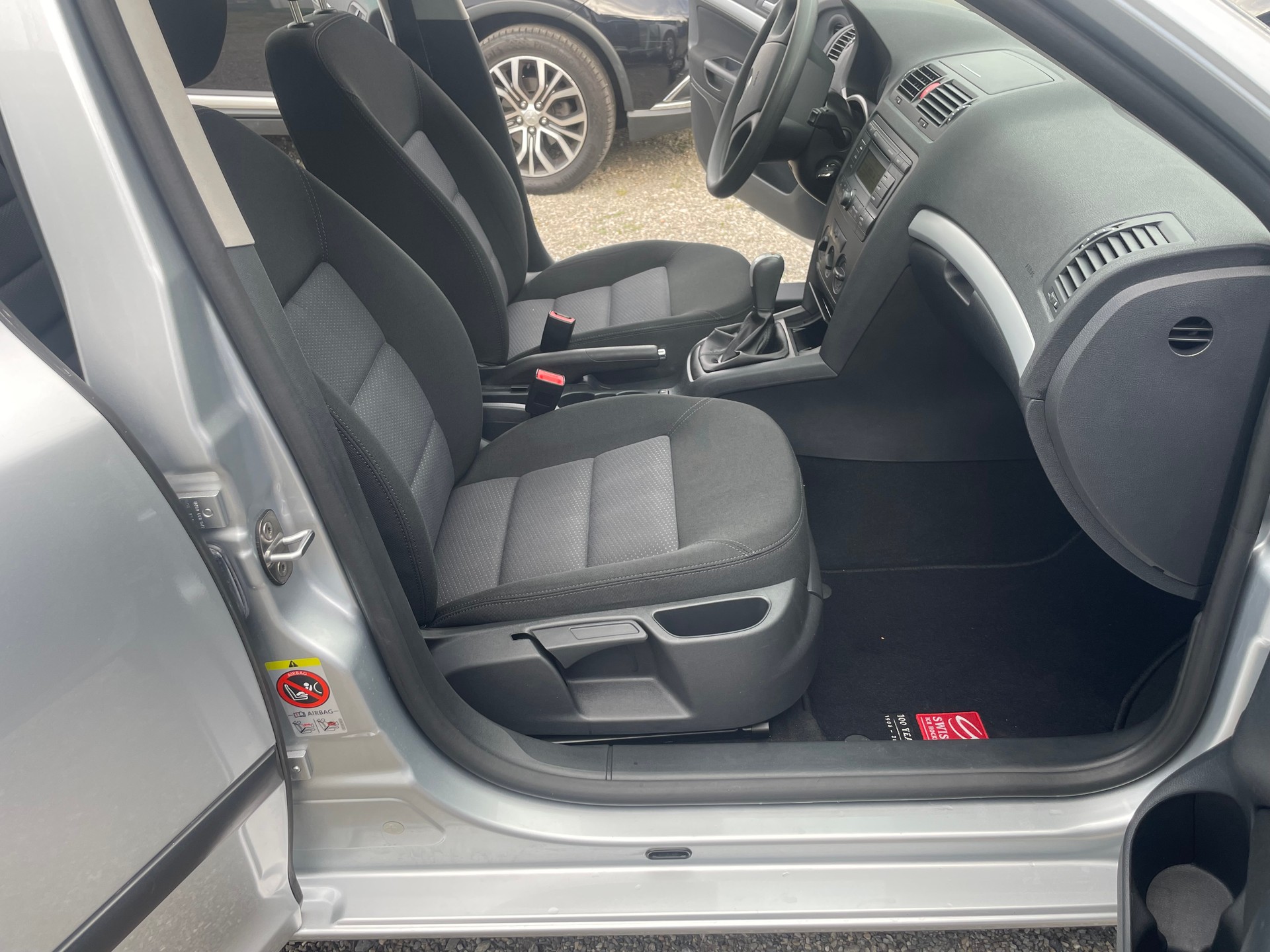 SKODA Octavia 1.9 TDI Swiss Ice Hockey 4x4-image-12