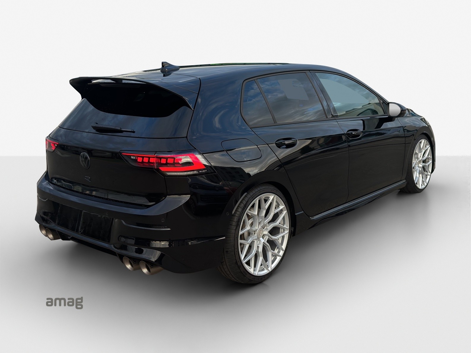VW Golf 2.0 TSI R DSG 4 Motion-image-4