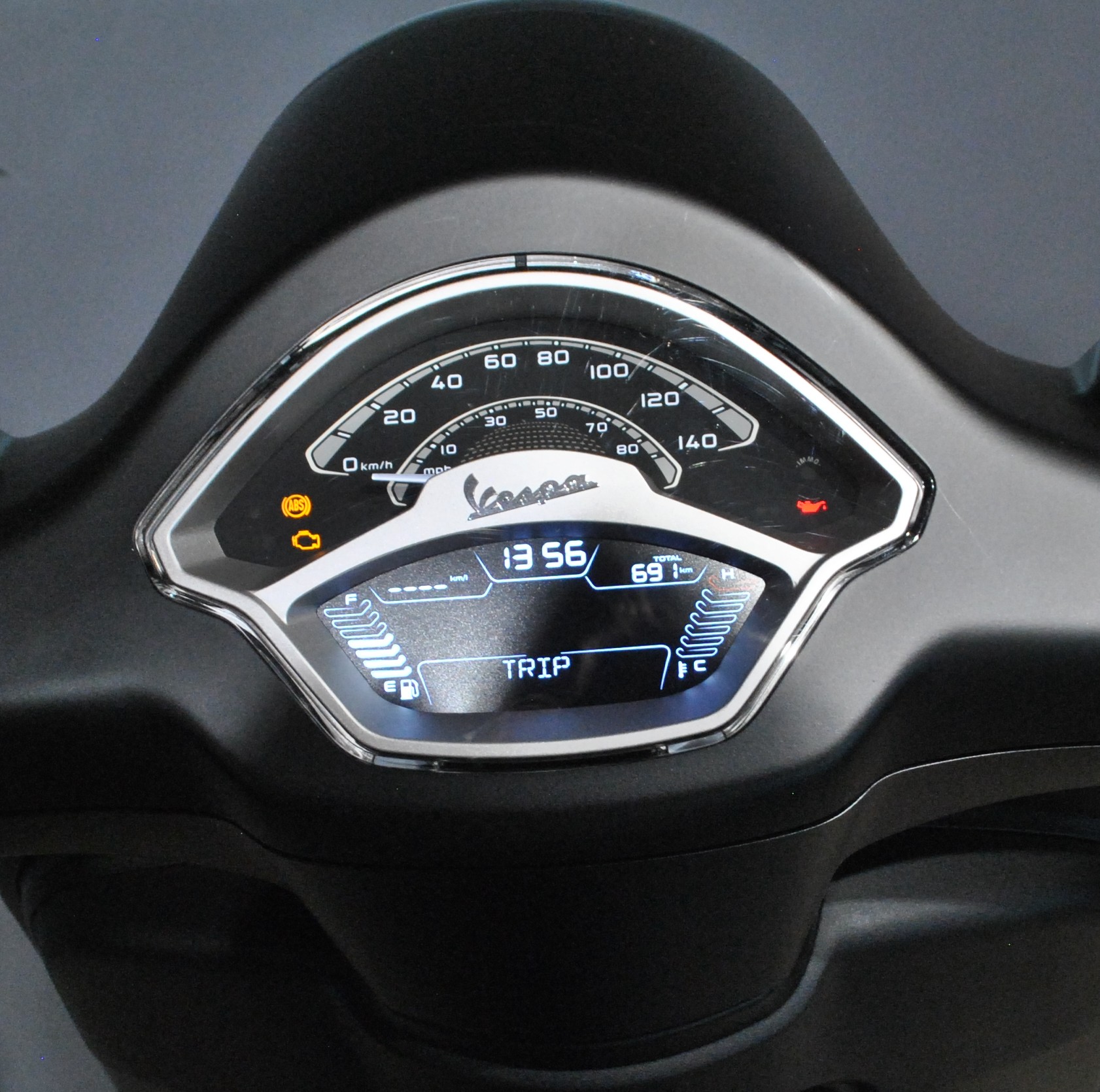 PIAGGIO Vespa 125 Primavera ABS-image-5