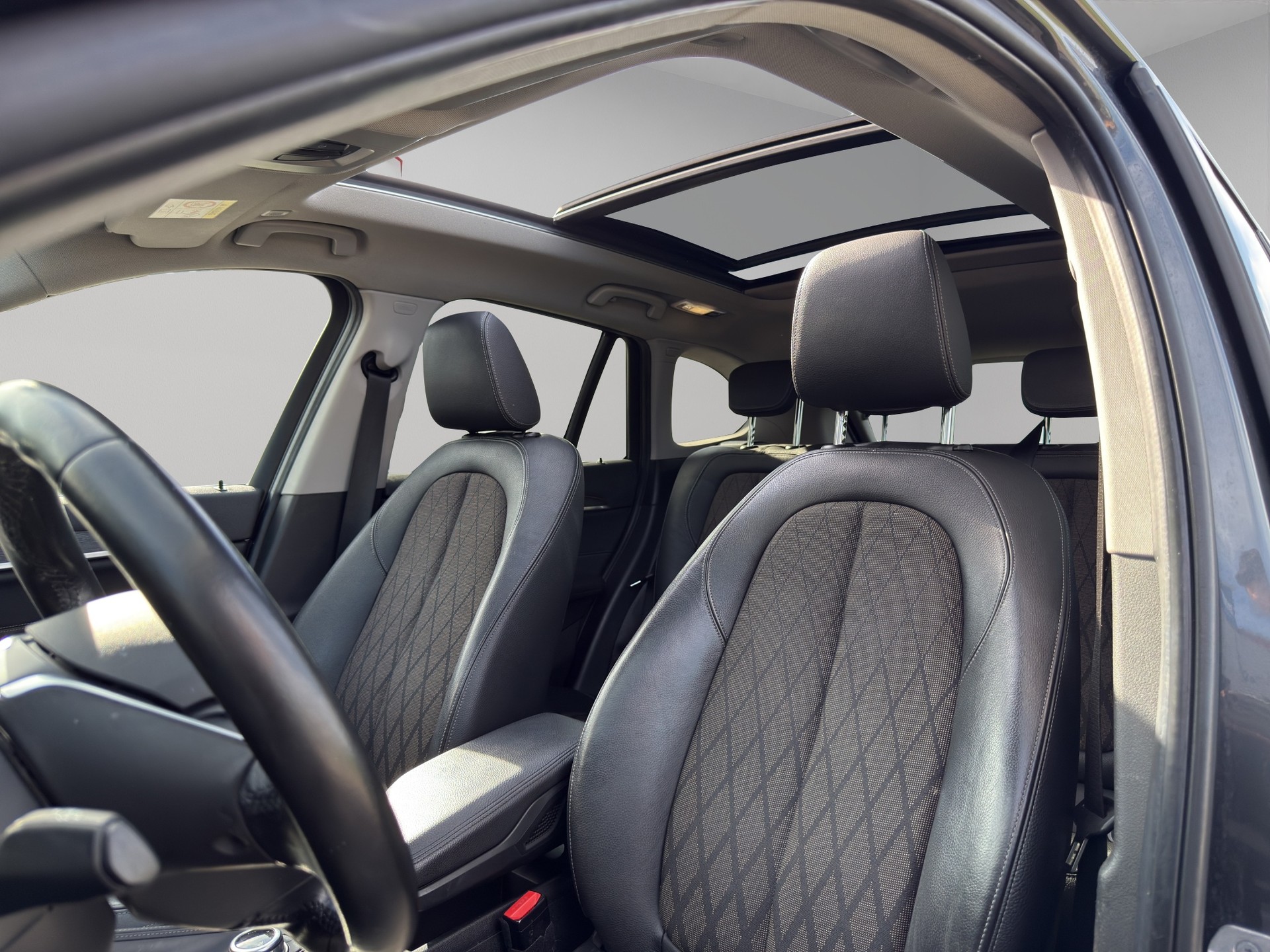 BMW X1 xDrive 20i xLine Steptronic-image-21
