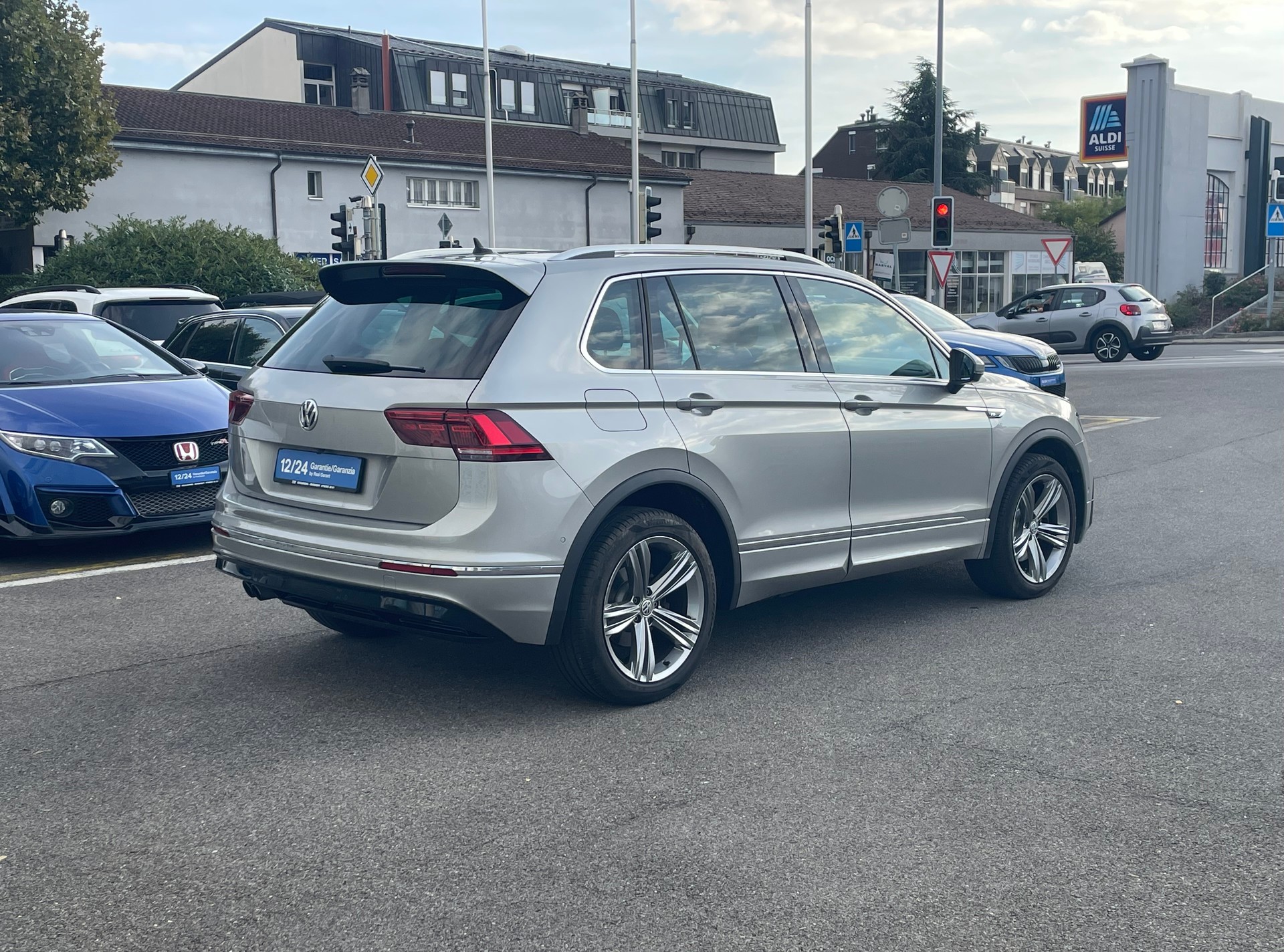 VW Tiguan 2.0TSI Highline 4Motion DSG-image-3