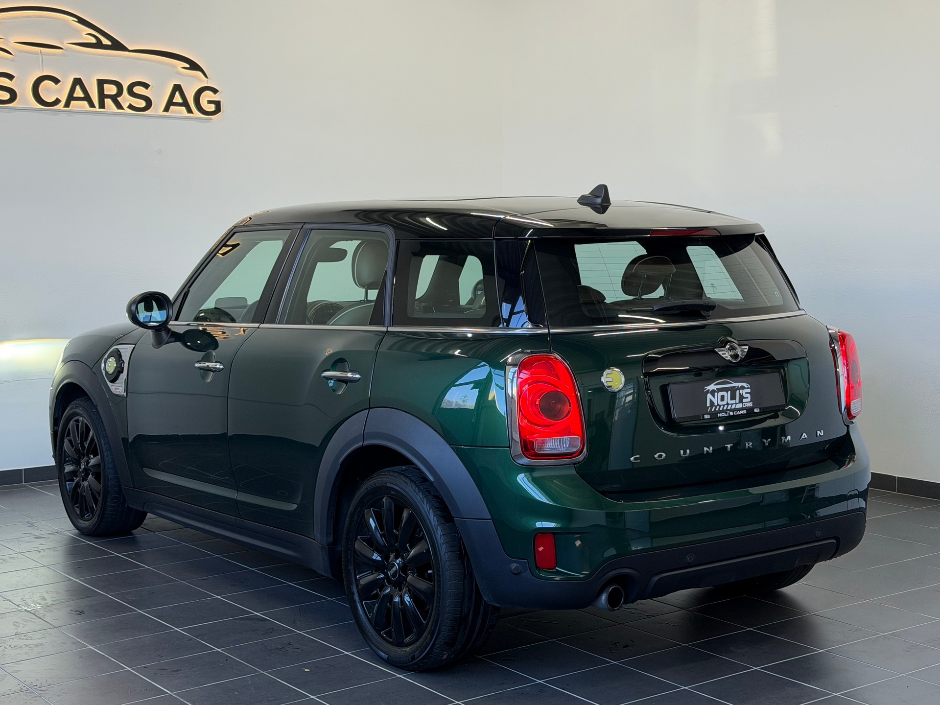 MINI Countryman Cooper S E ALL4 Steptronic-image-5