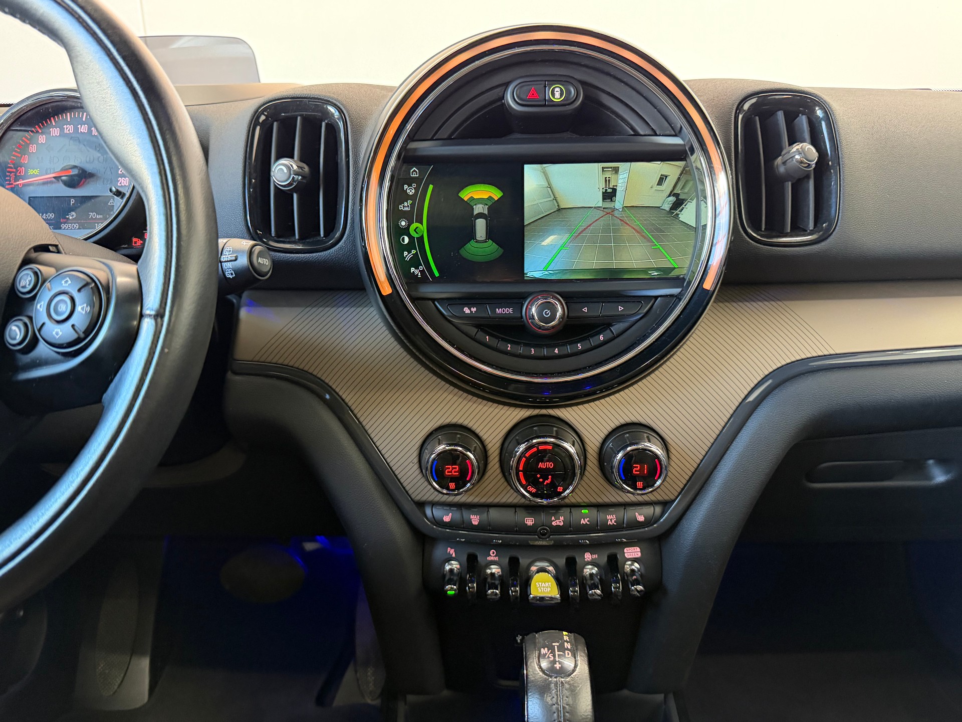 MINI Countryman Cooper S E ALL4 Steptronic-image-13