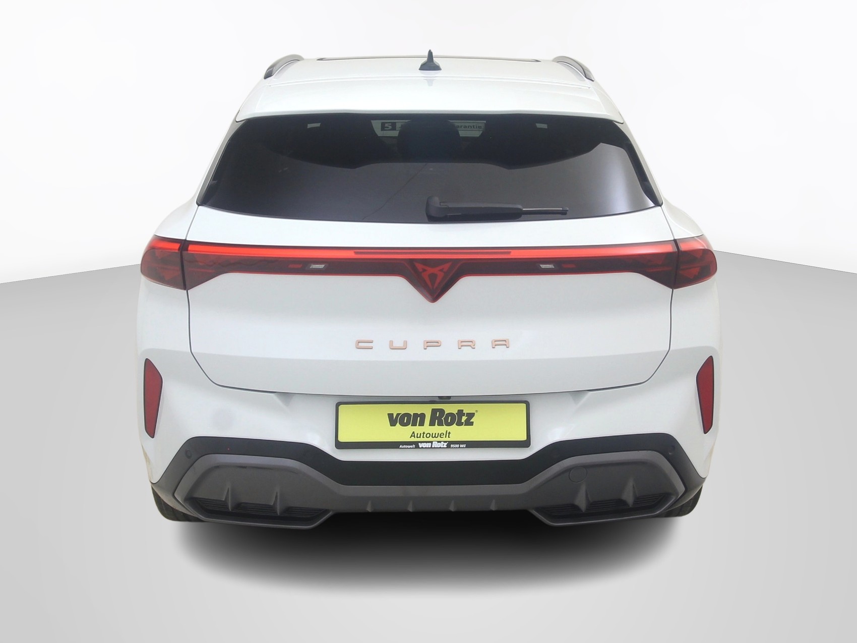 CUPRA Terramar 1.5 e-Plug-in-HYBRID VZ DSG-image-2