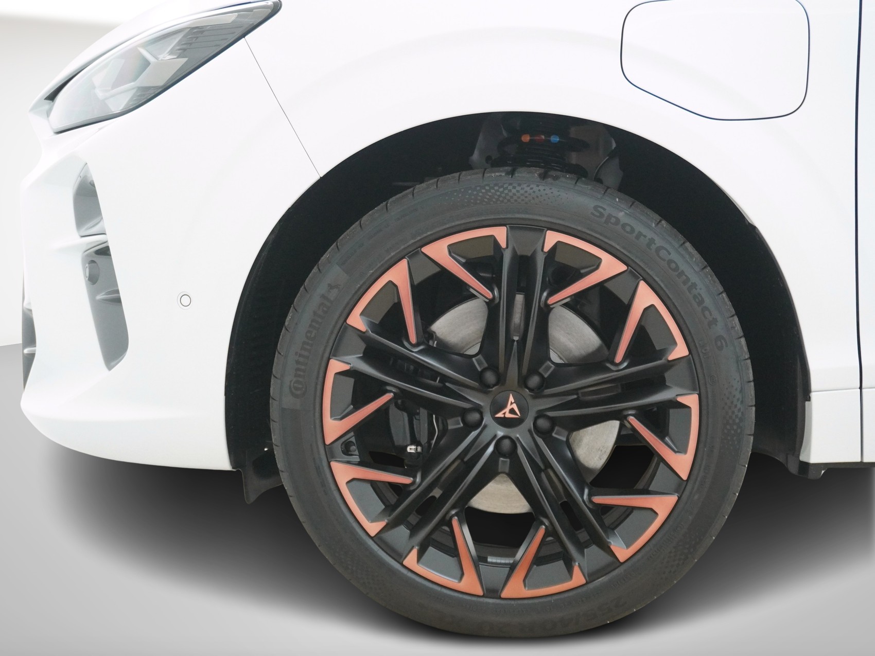 CUPRA Terramar 1.5 e-Plug-in-HYBRID VZ DSG-image-9