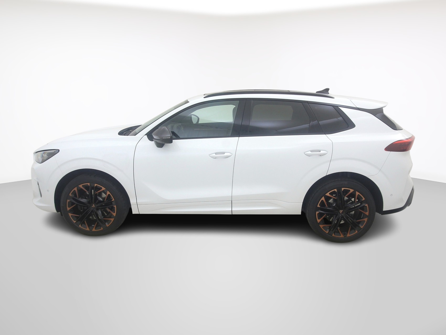 CUPRA Terramar 1.5 e-Plug-in-HYBRID VZ DSG-image-1