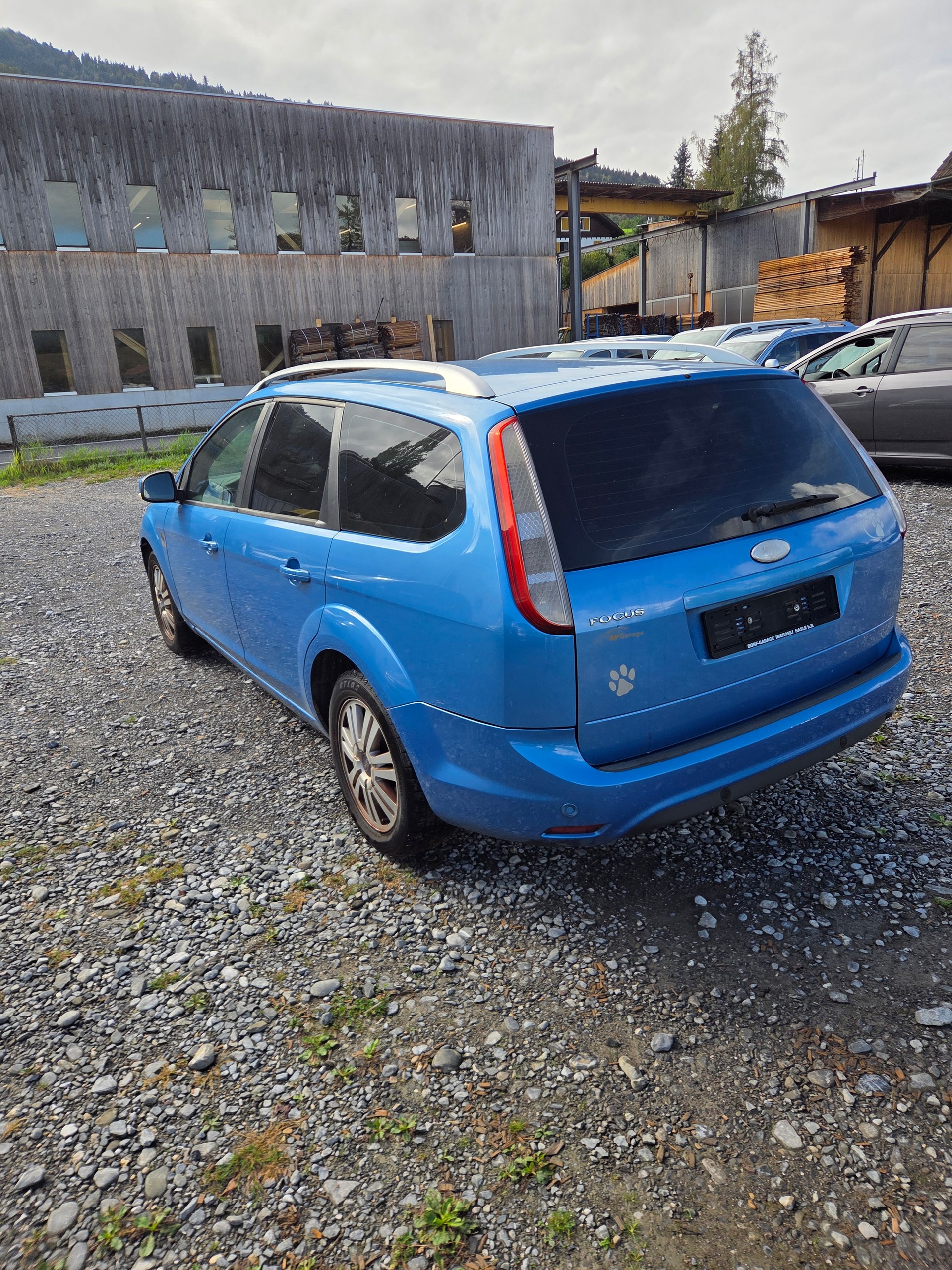 FORD Focus 1.8i Carving-image-3