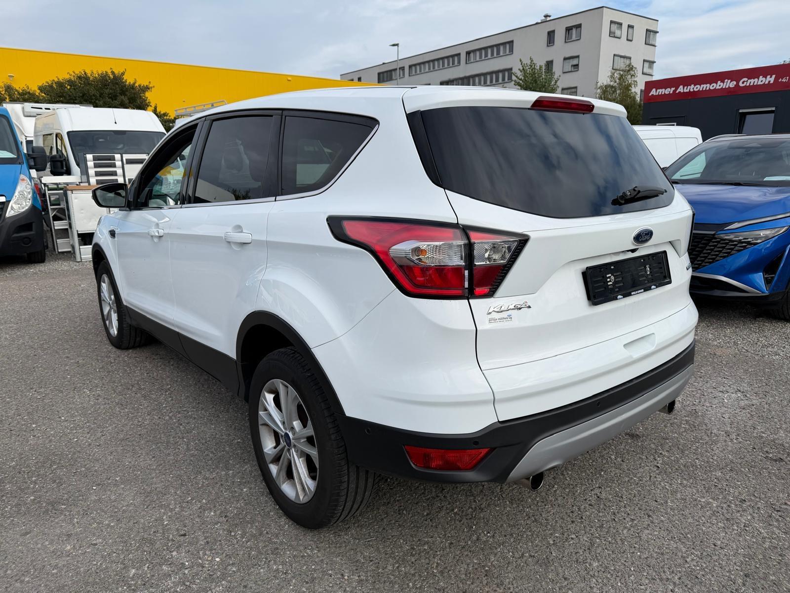 FORD Kuga 1.5 EcoB 150 Titanium 2WD-image-9