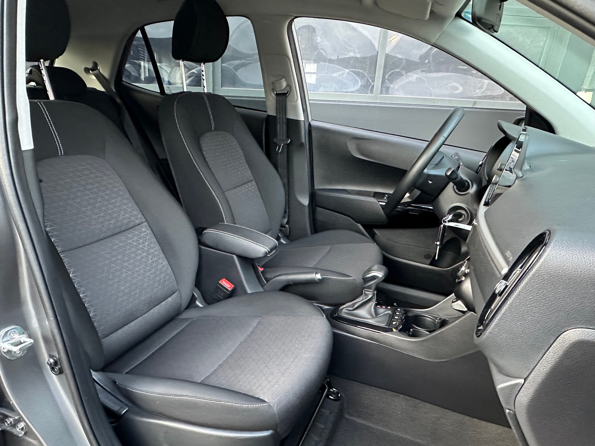 KIA Picanto 1.0 CVVT First Edition AMT-image-15