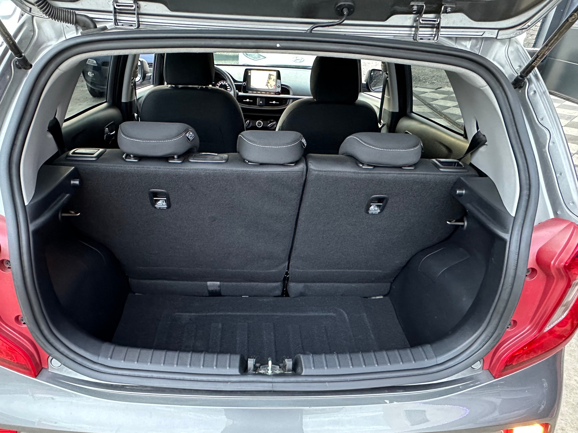 KIA Picanto 1.0 CVVT First Edition AMT-image-30
