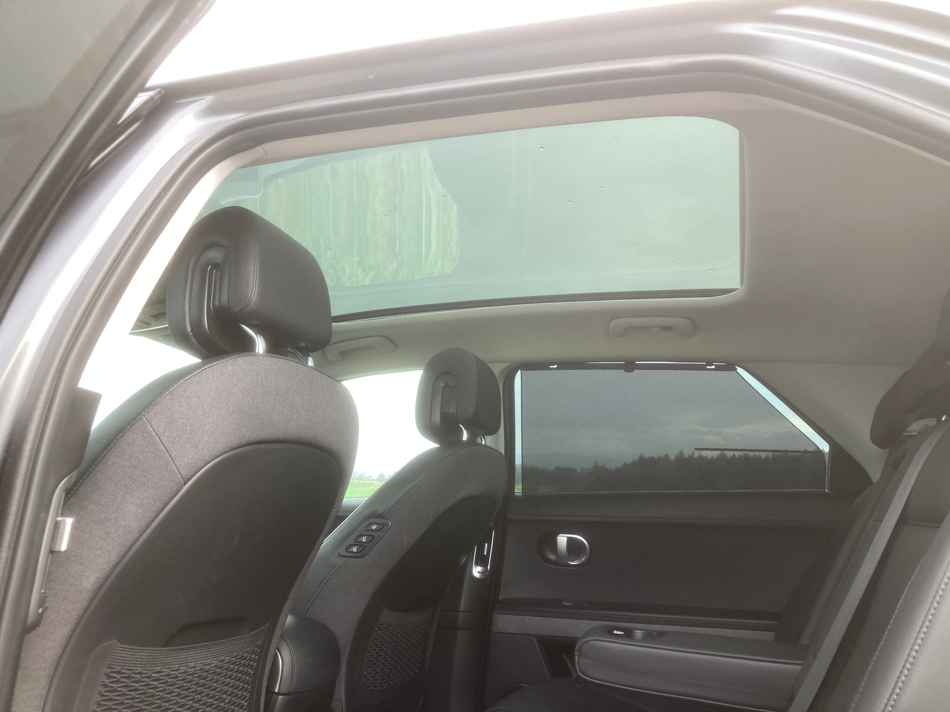 HYUNDAI Ioniq 5 77kWh Vertex 4WD SoH 100%-image-8