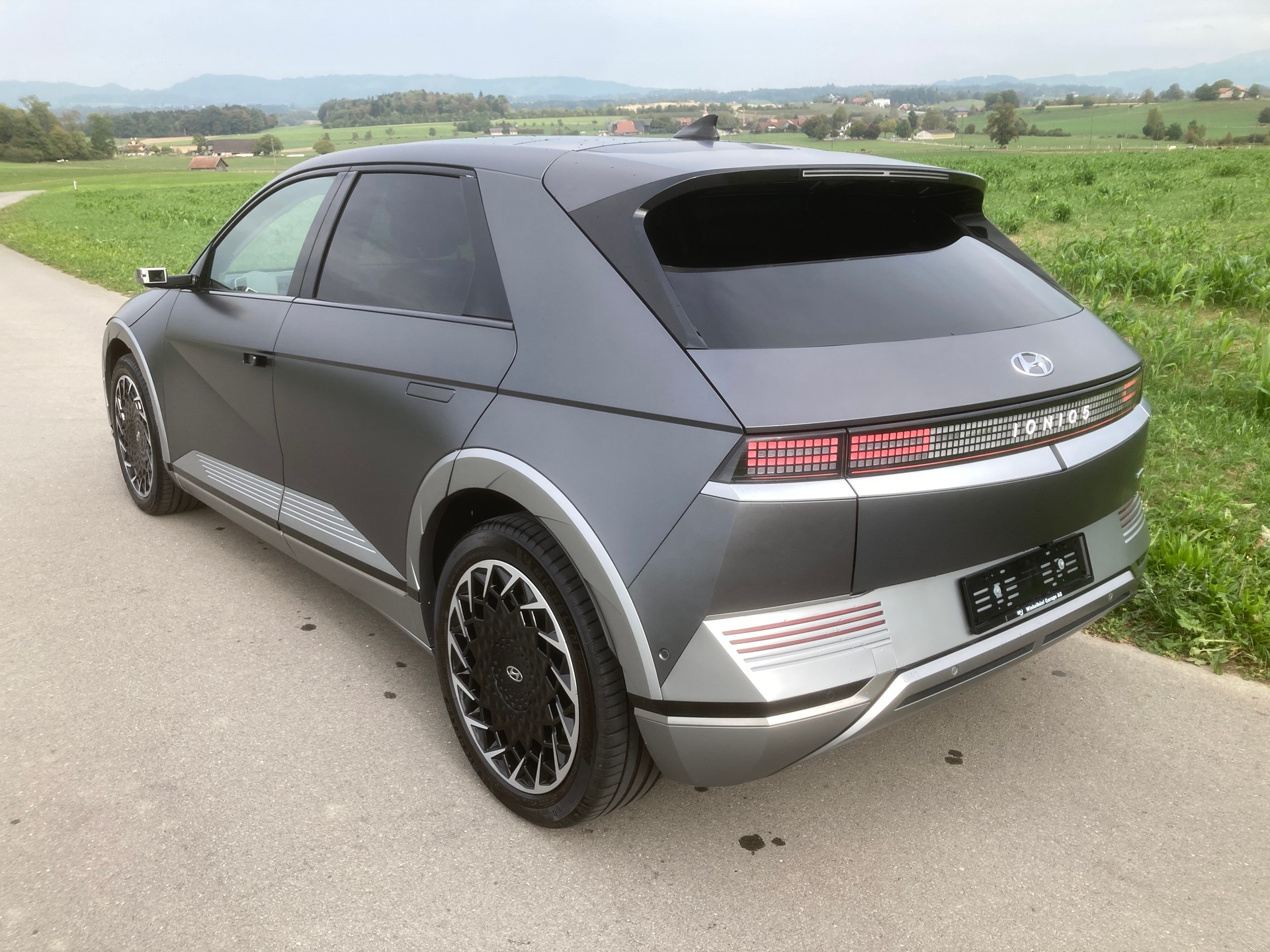 HYUNDAI Ioniq 5 77kWh Vertex 4WD SoH 100%-image-3