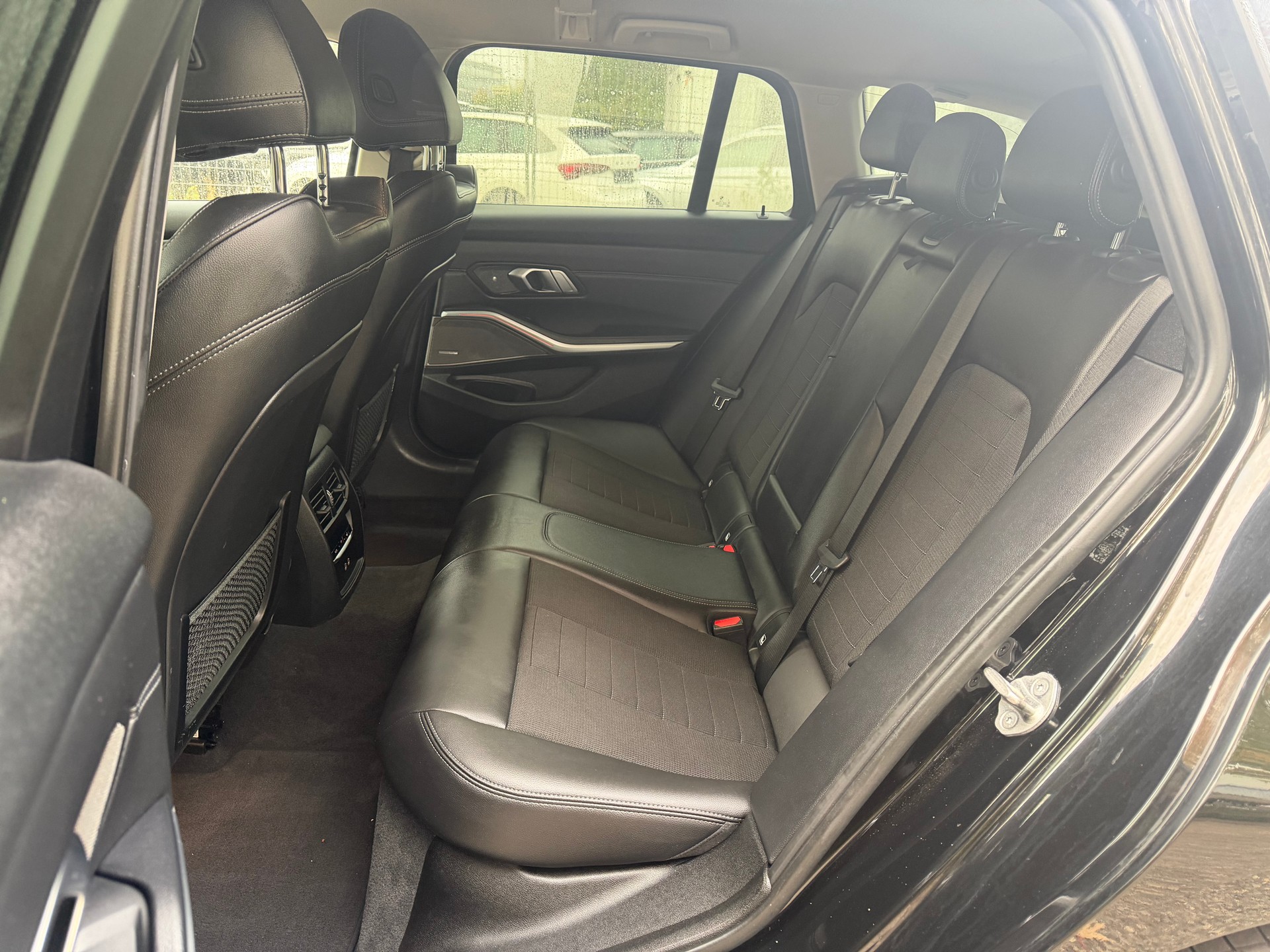 BMW 320d xDrive 48V Touring Steptronic * Teil-Leder * Gr. Navi * LED * PDC V&H * Tempomat * Frisch Ab MFK-image-3