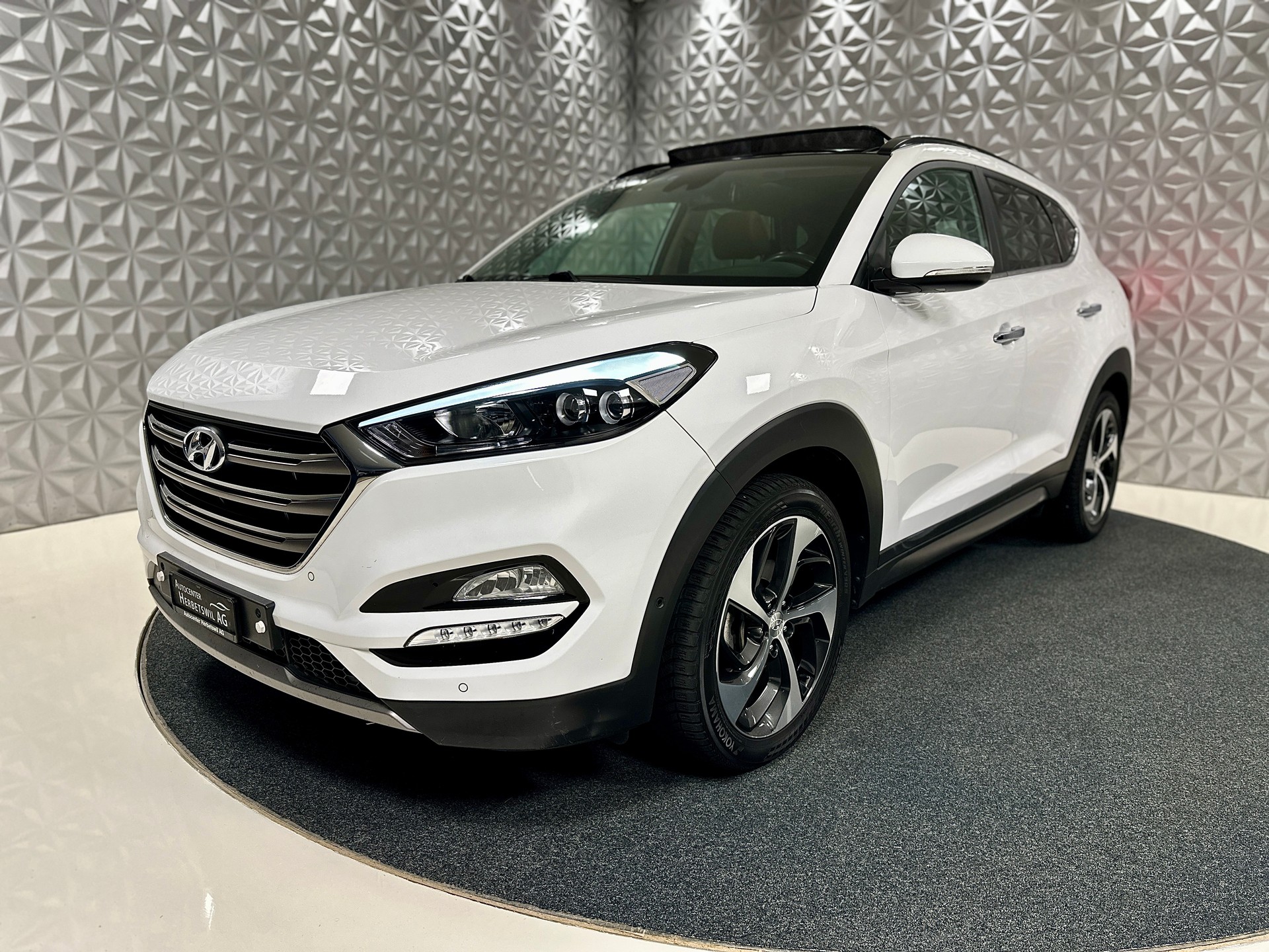 HYUNDAI Tucson 2.0 CRDI Vertex 4WD Automatic-image-7