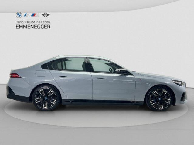 BMW i5 G60 M60 xDrive-image-5
