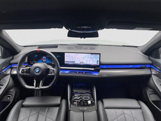 BMW i5 G60 M60 xDrive-image-10