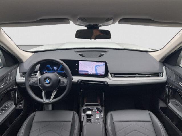 BMW X1 U11 20i sDrive-image-10