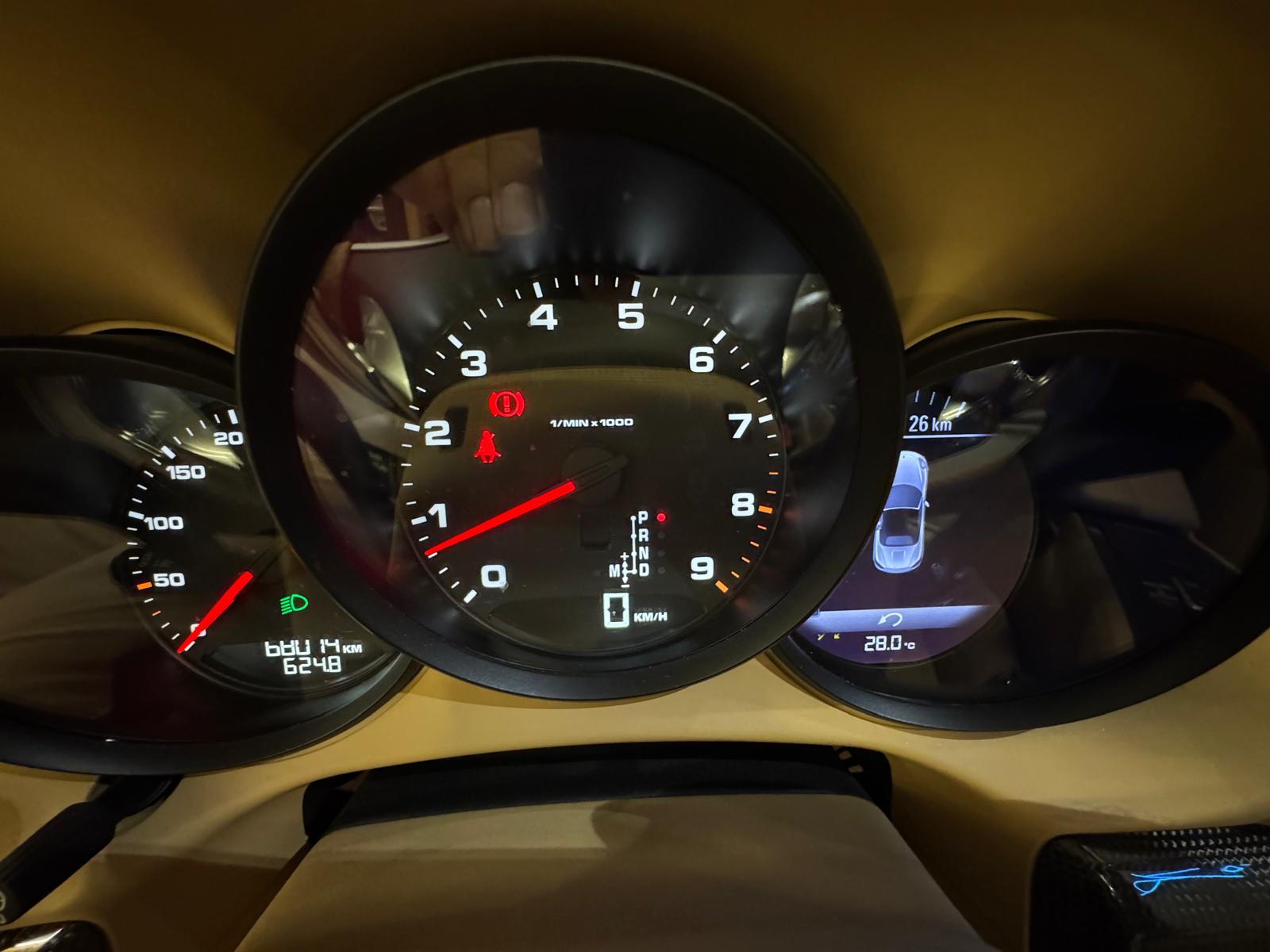 PORSCHE Boxster 2.7 PDK-image-14