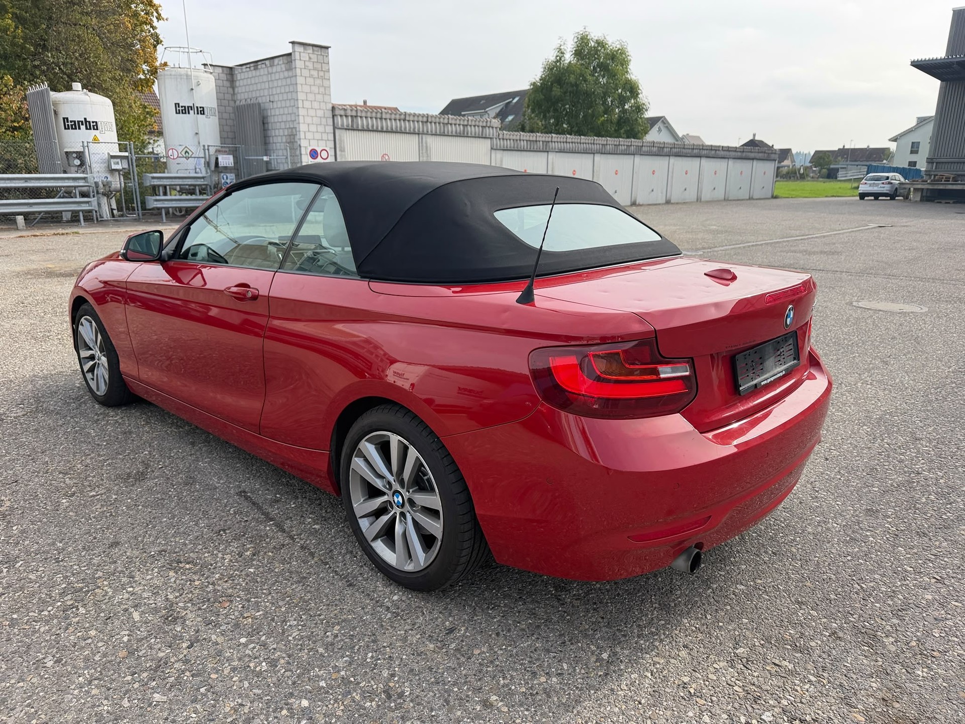 BMW 220i Luxury Line-image-6