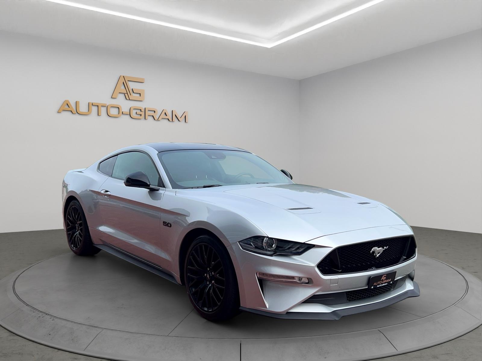 FORD Mustang Fastback 5.0 V8 GT-image-6