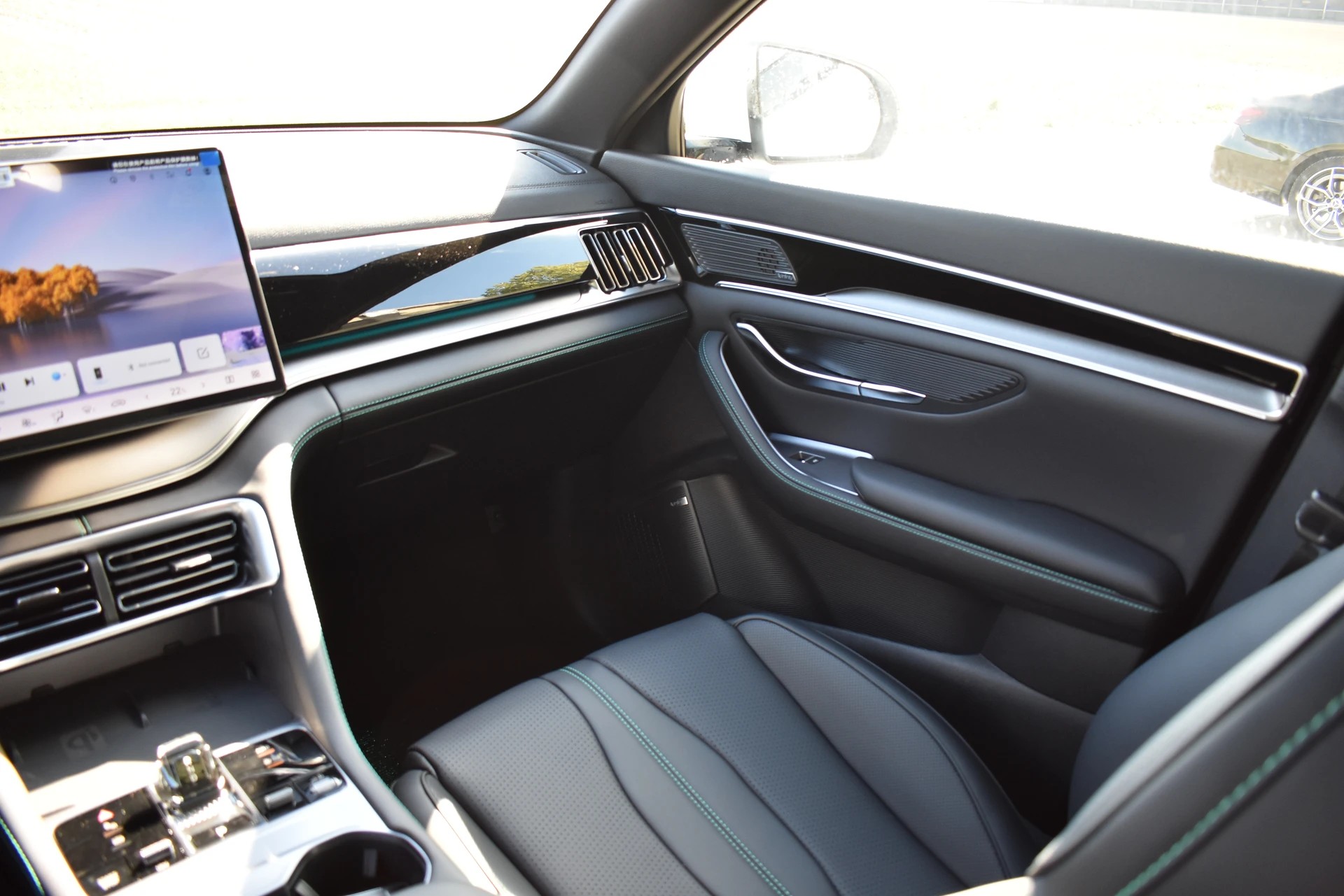 BYD Seal U DM-i Comfort-image-11