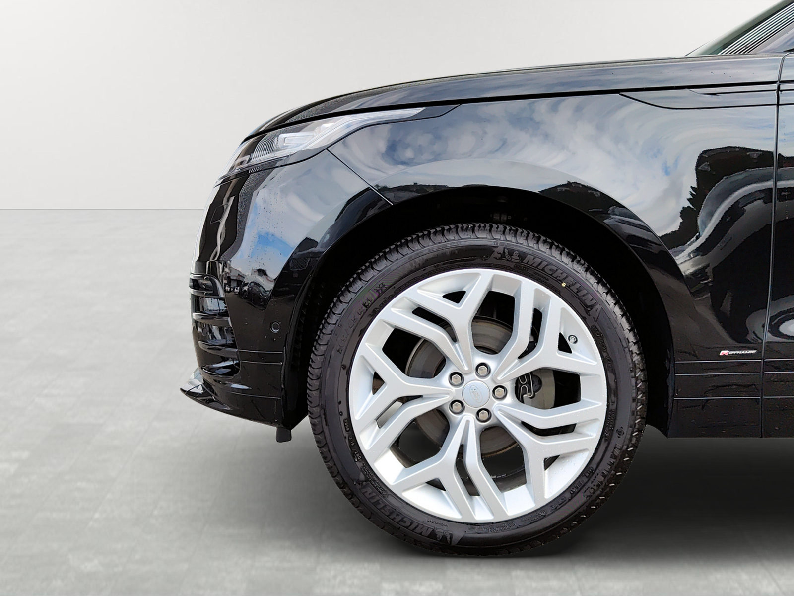 LAND ROVER Range Rover Velar R-Dynamic P 250 SE Automatic-image-3