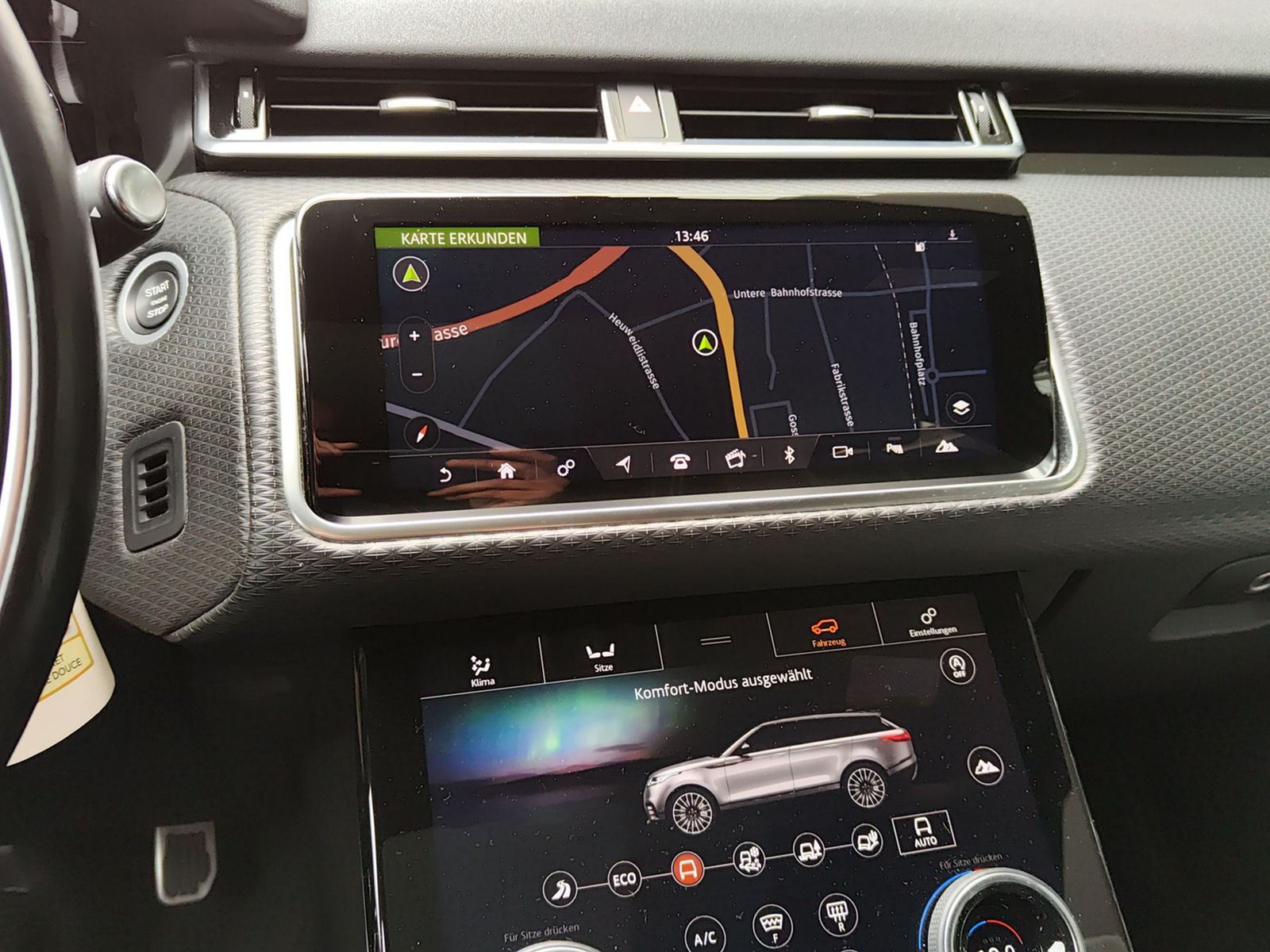 LAND ROVER Range Rover Velar R-Dynamic P 250 SE Automatic-image-11