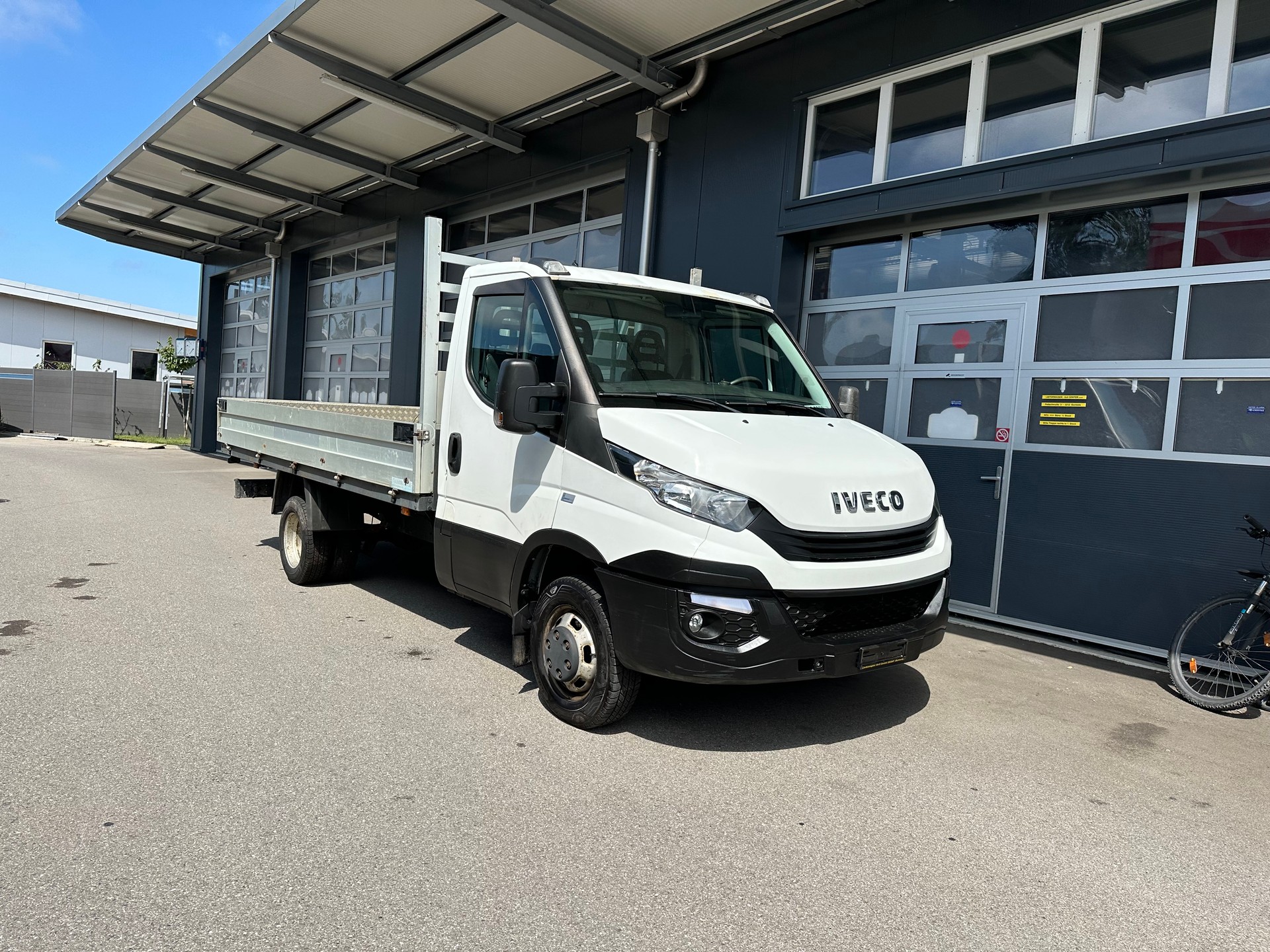 IVECO 35 C 17-image-0