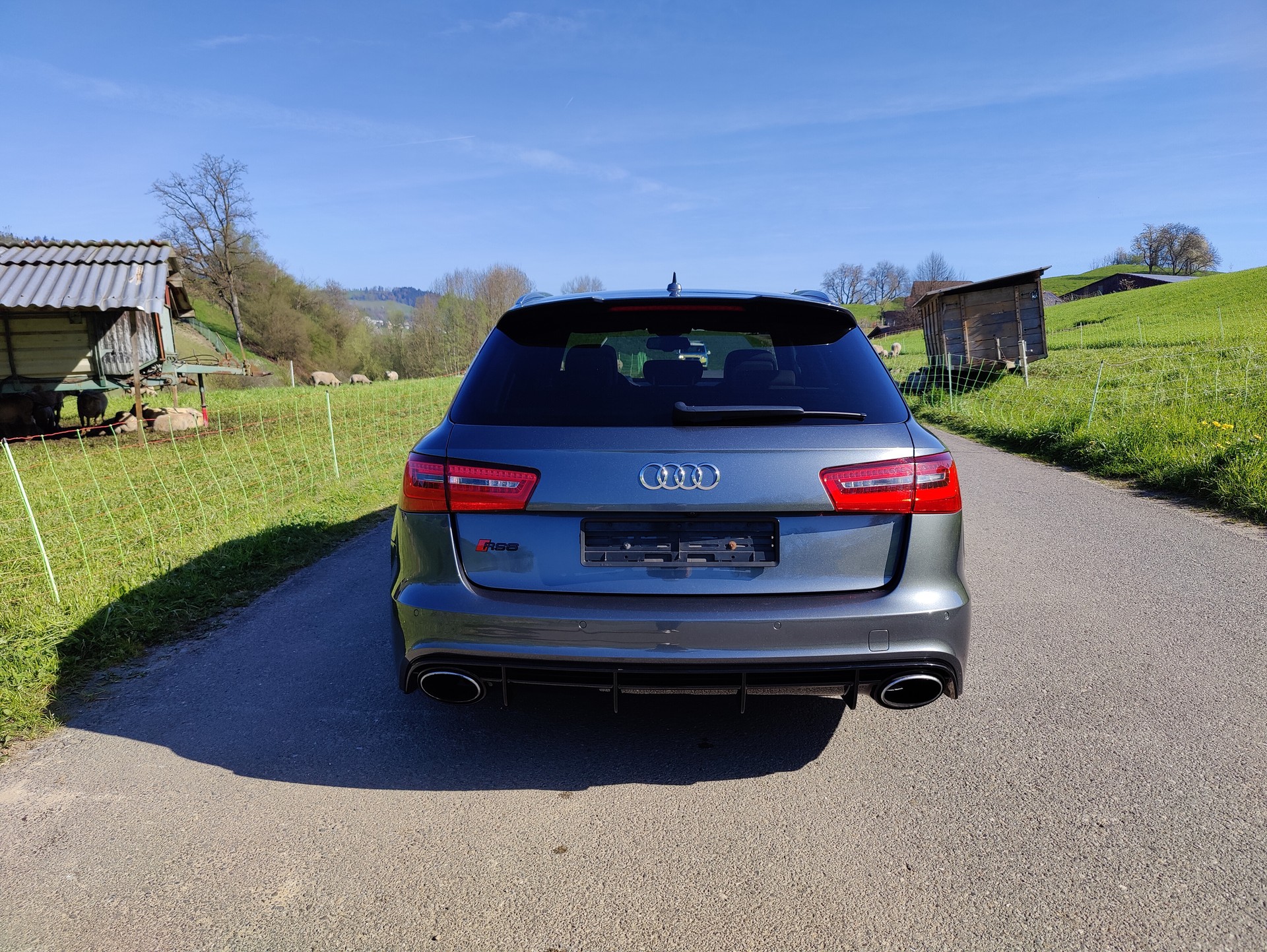 AUDI RS6 Avant 4.0 TFSI V8 quattro Tiptronic-image-5