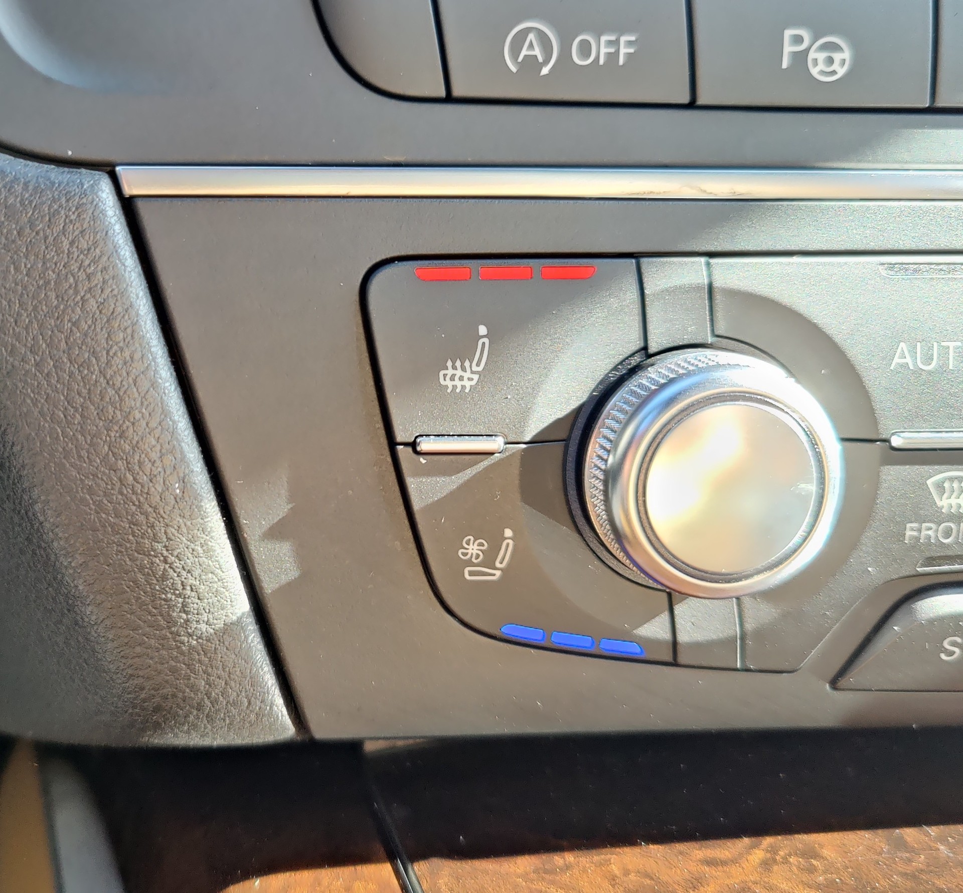 AUDI RS6 Avant 4.0 TFSI V8 quattro Tiptronic-image-18