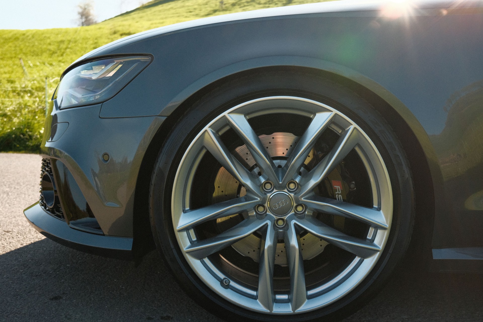 AUDI RS6 Avant 4.0 TFSI V8 quattro Tiptronic-image-3