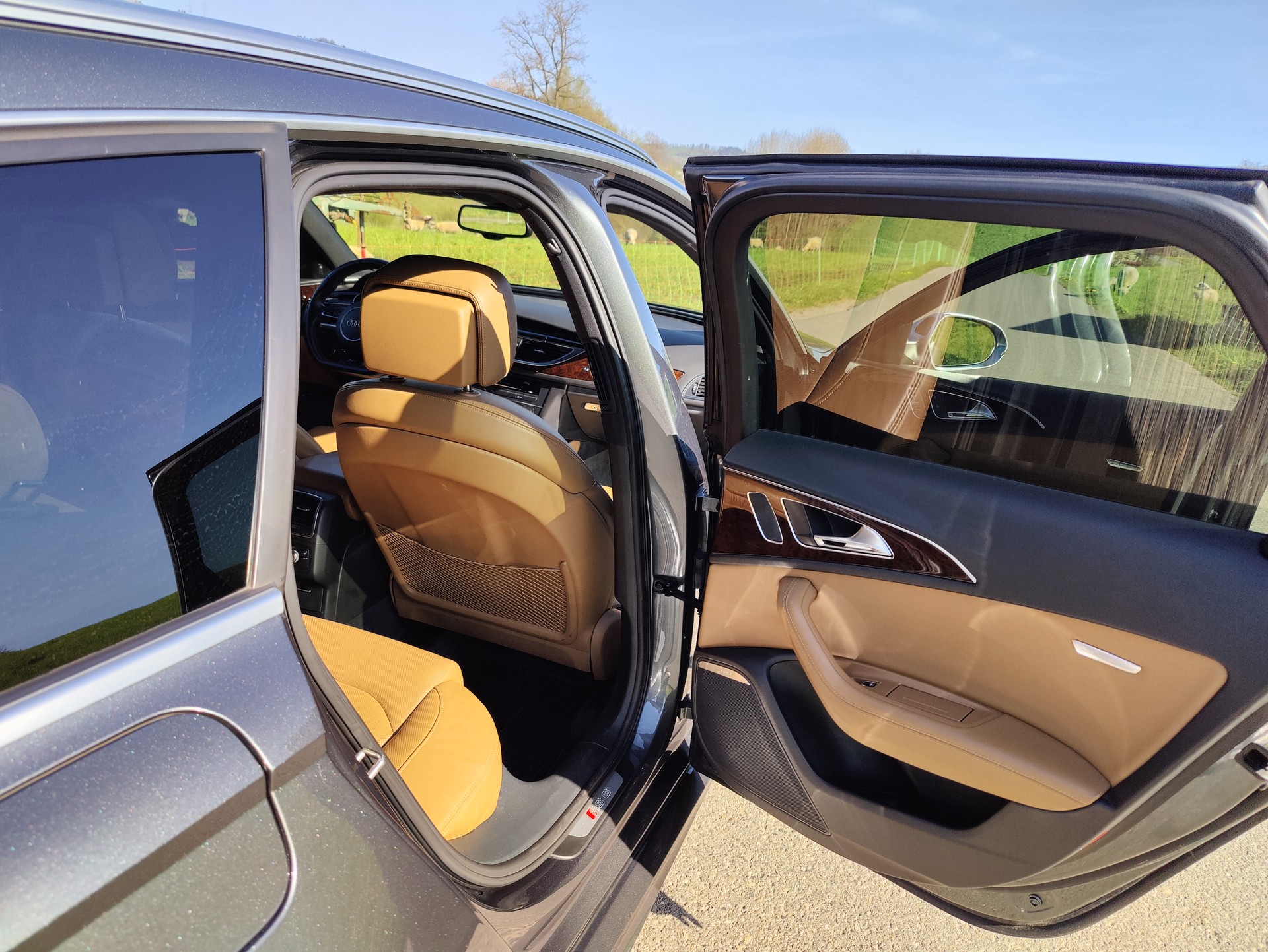 AUDI RS6 Avant 4.0 TFSI V8 quattro Tiptronic-image-12