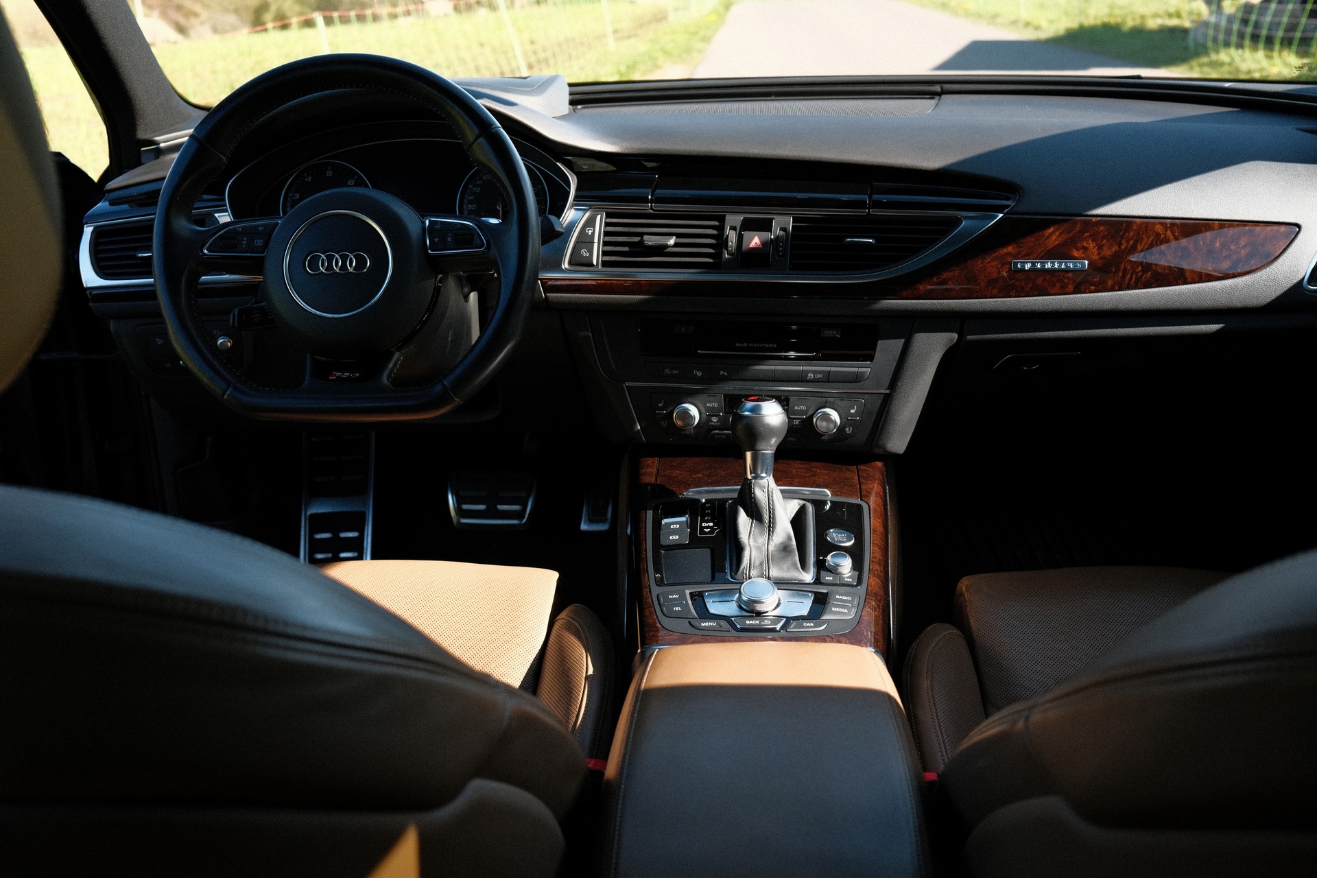 AUDI RS6 Avant 4.0 TFSI V8 quattro Tiptronic-image-11