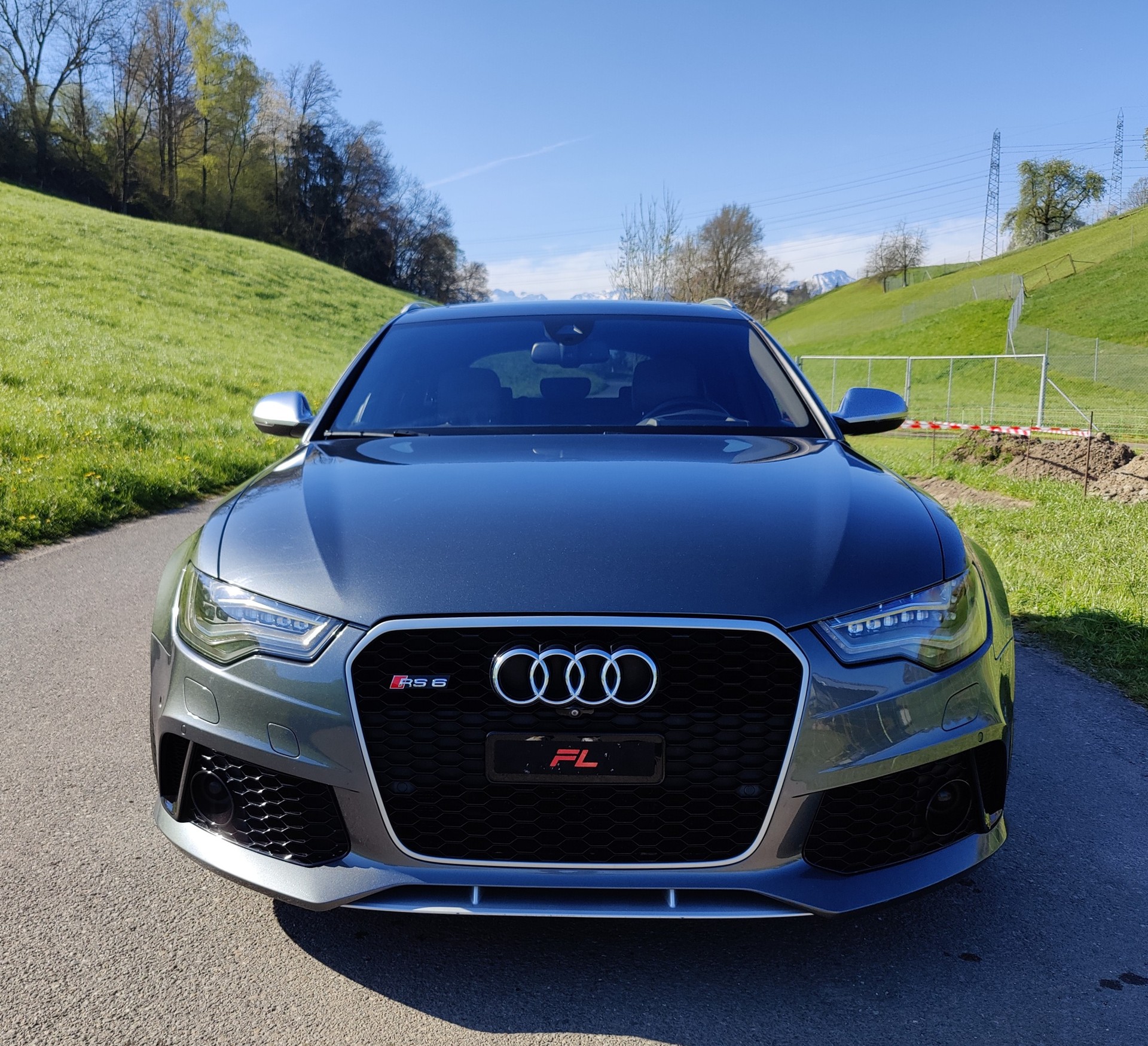 AUDI RS6 Avant 4.0 TFSI V8 quattro Tiptronic-image-1