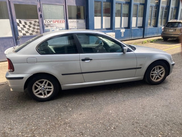 BMW 316 ti Compact-image-6