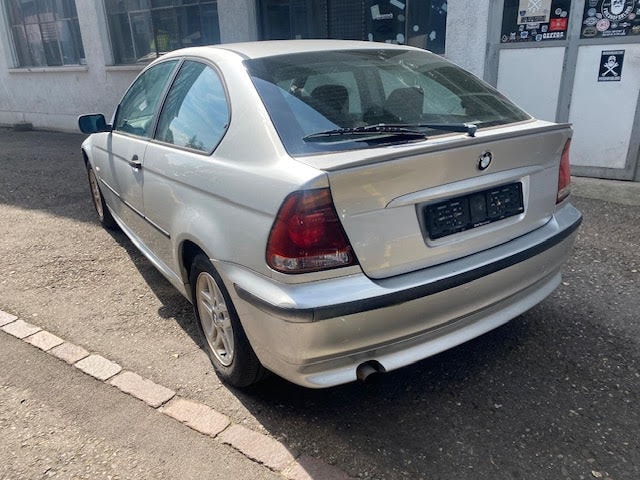 BMW 316 ti Compact-image-4