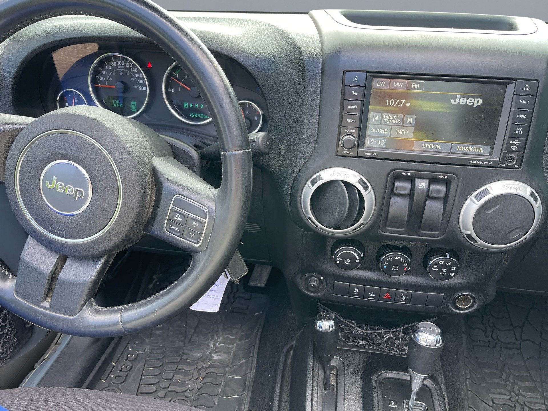 JEEP Wrangler 2.8 CRD Rubicon Automatic hardtop-image-12