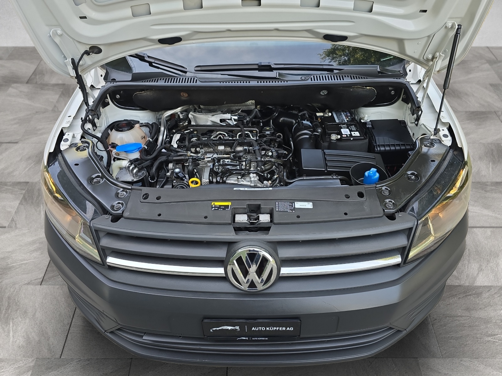 VW Caddy 2.0TDI BlueMotion Technology-image-20